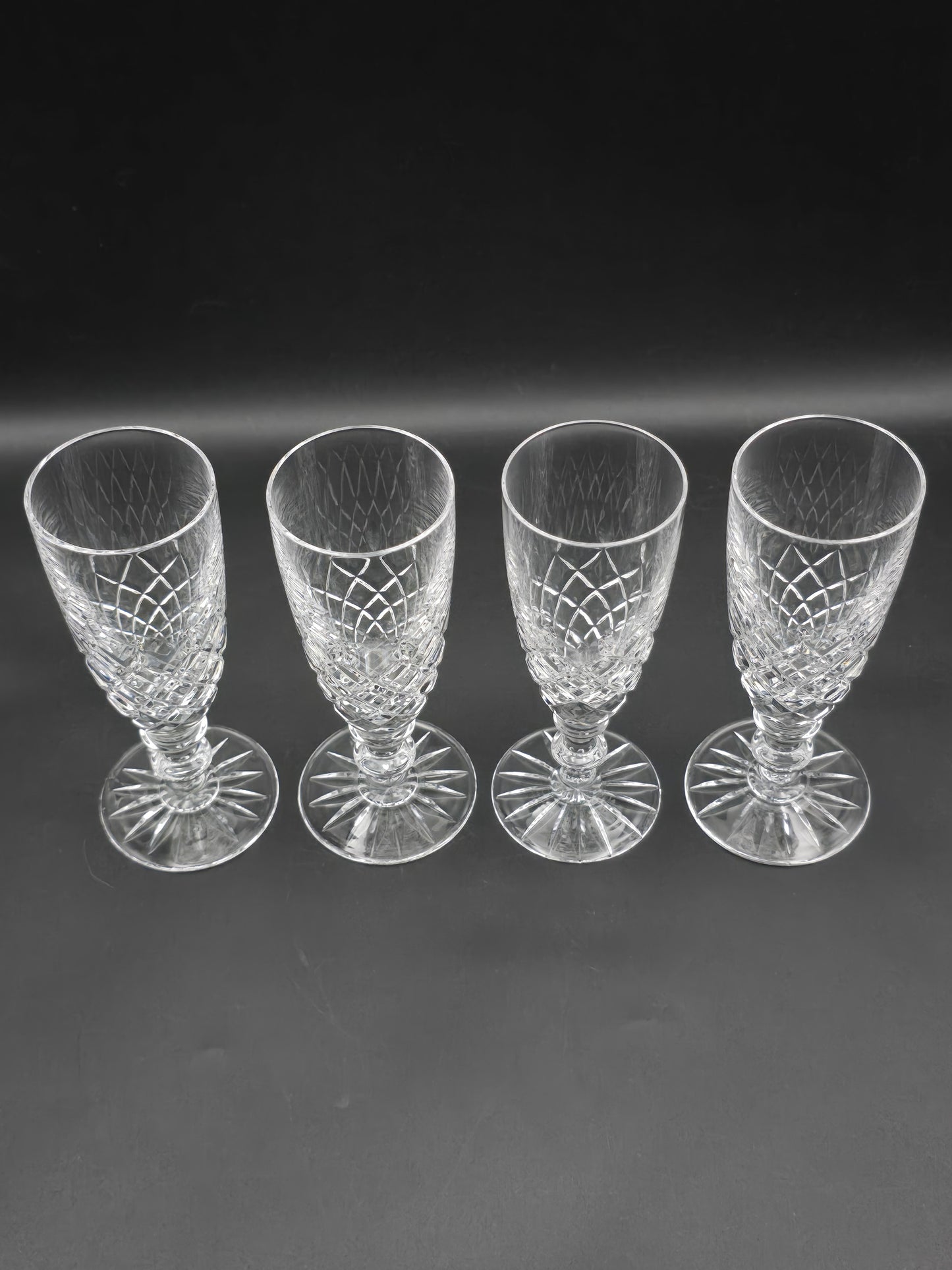 Set of 4 small Crystal Champagne flutes. 120ml