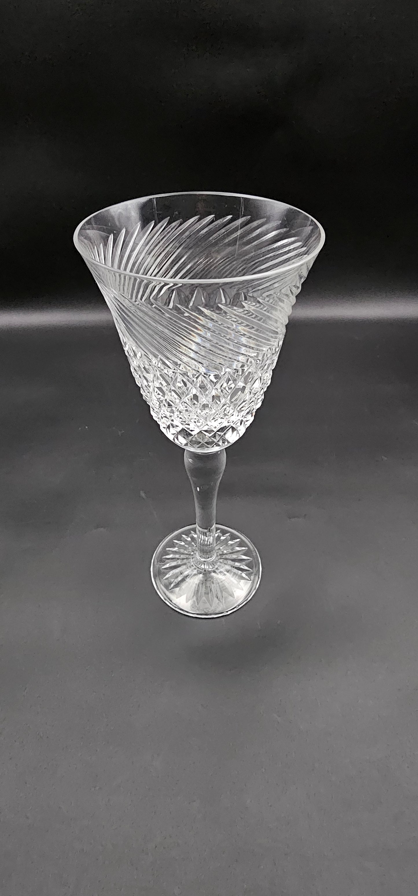 Set of 5 Large Crystal Wine Glasses 250ml 21cm tall