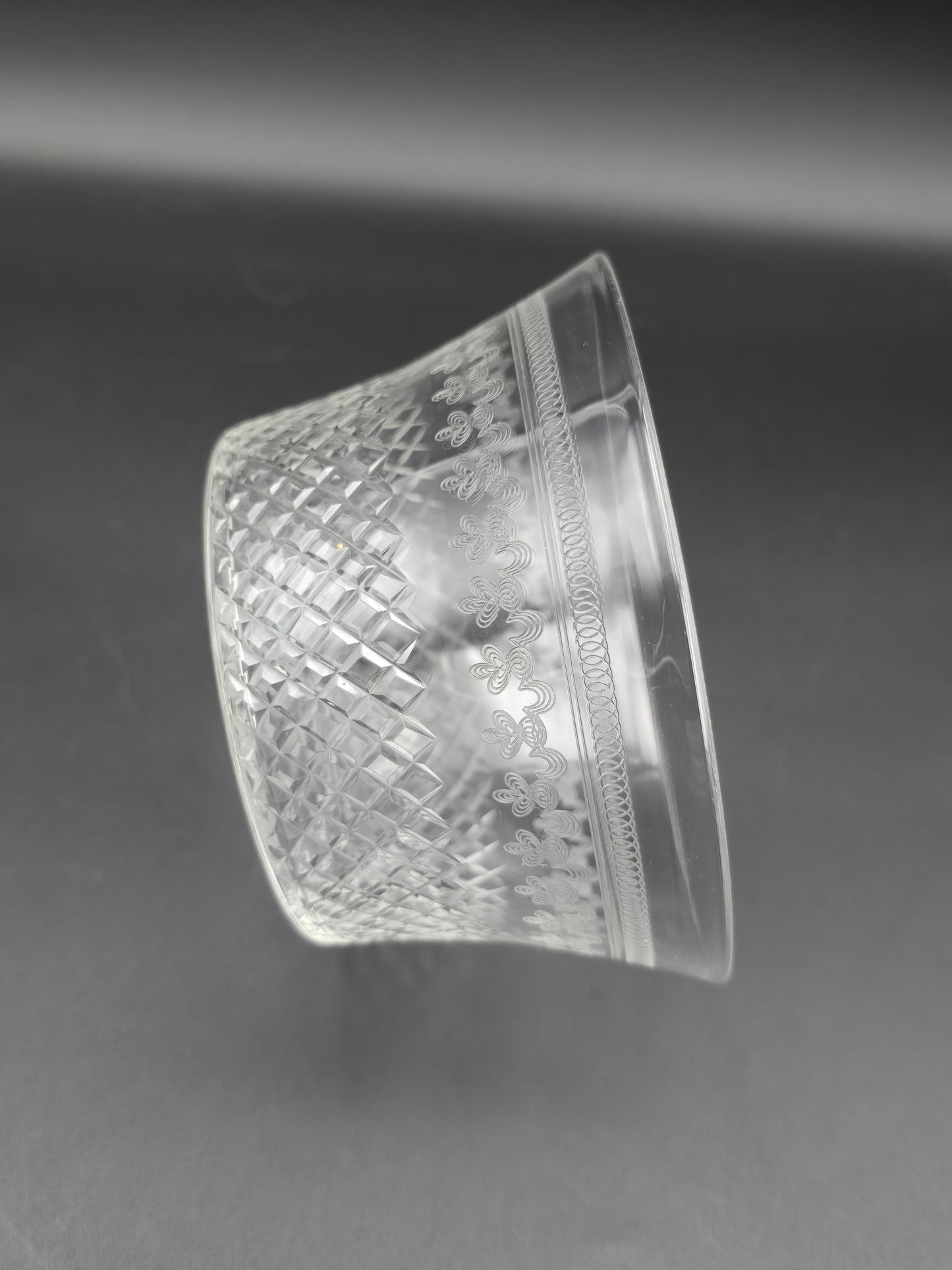 Set of 6 Lady Hamilton Pall Mall Crystal Bowls. 11.5cm wide.