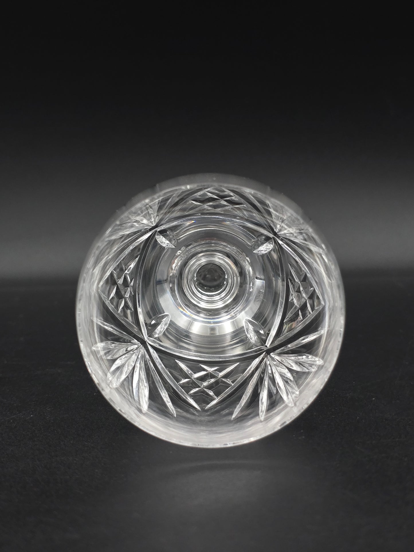 Single Edinburgh Crystal Sterling Pattern Wine Glass 200ml – Knopped Stem, Star Base.