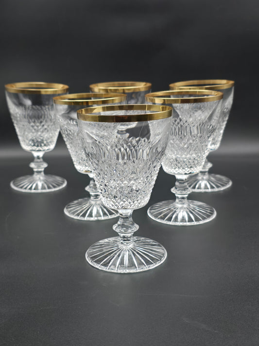 Set of 6 Beautiful Crystal wine Glasses with Gold coloured banding. 250ml. 13.5cm tall.