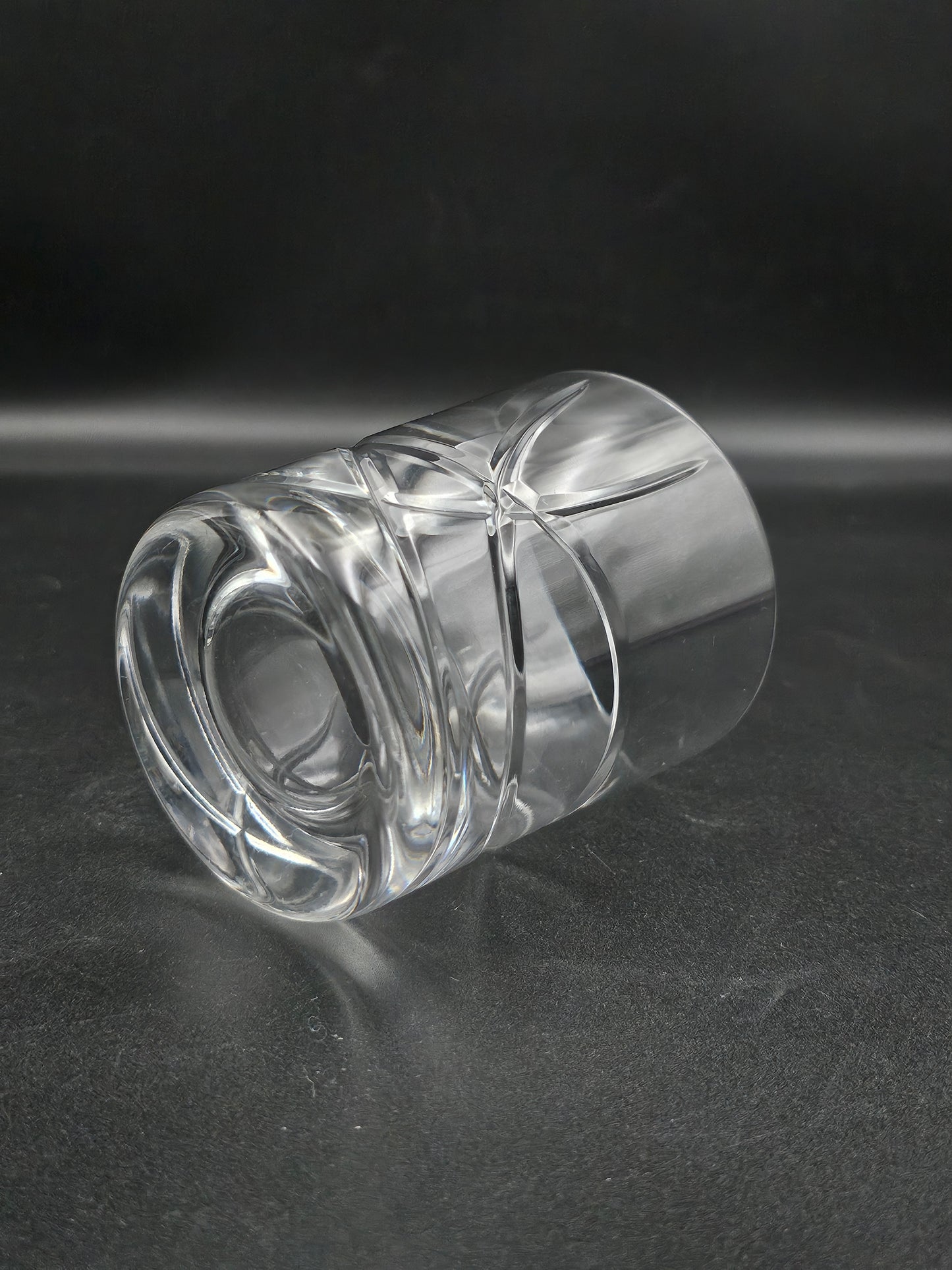 Set of 6 Heavy bottomed Crystal tumblers. 10oz