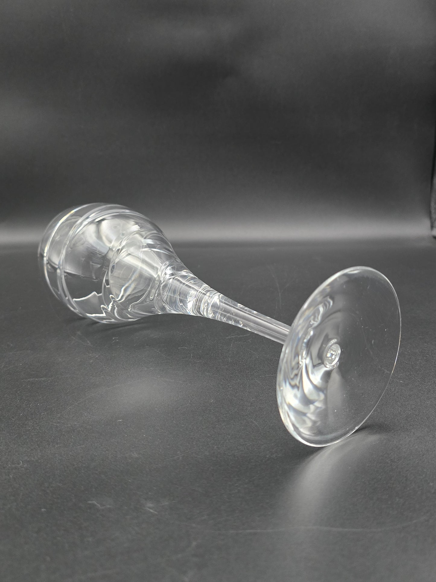 Set of 4 Large Crystal Wine Glasses 350ml 25cm tall.
