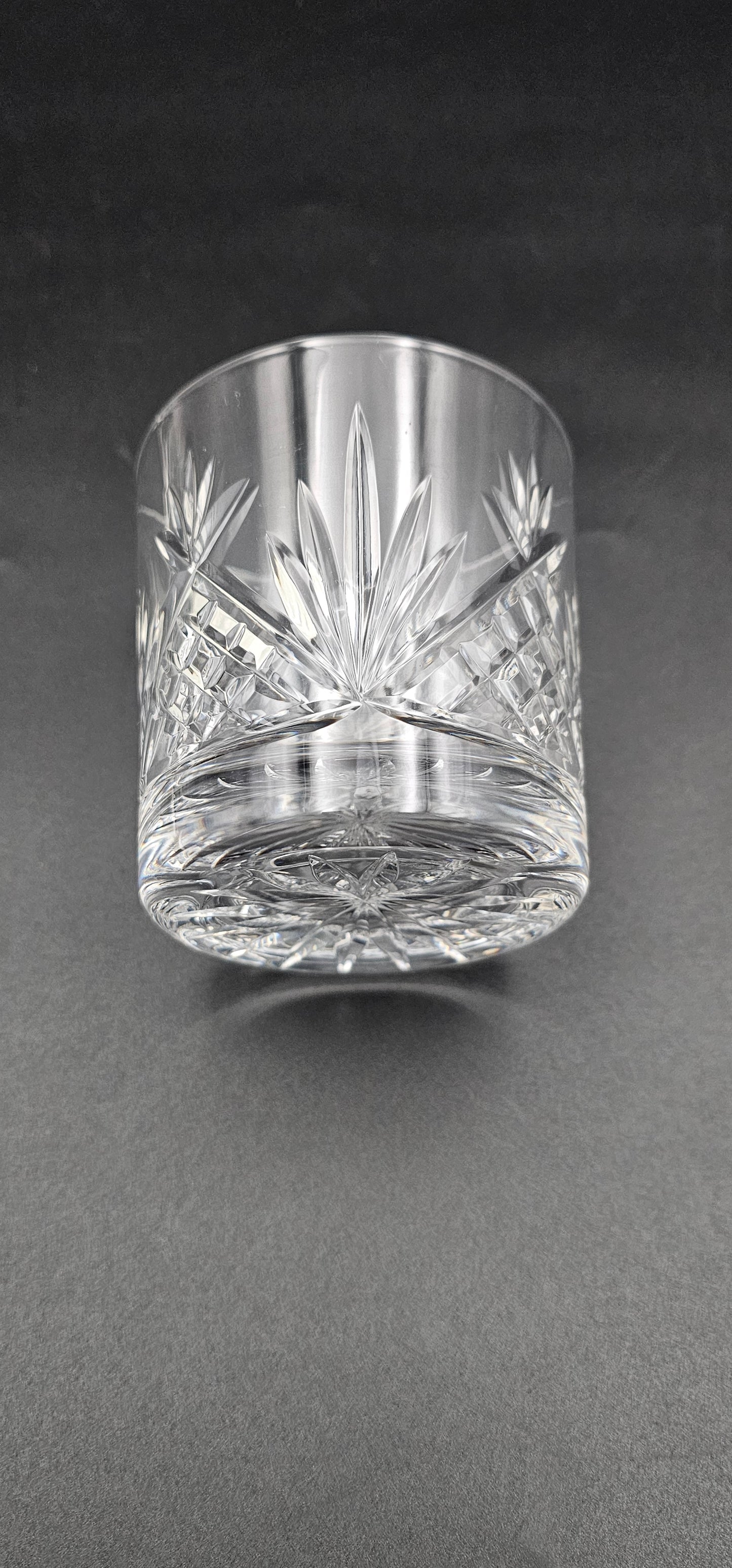 Set of 4 Edinburgh Crystal Sutherland Pattern Crystal Tumblers in satin lined presentation box 9oz