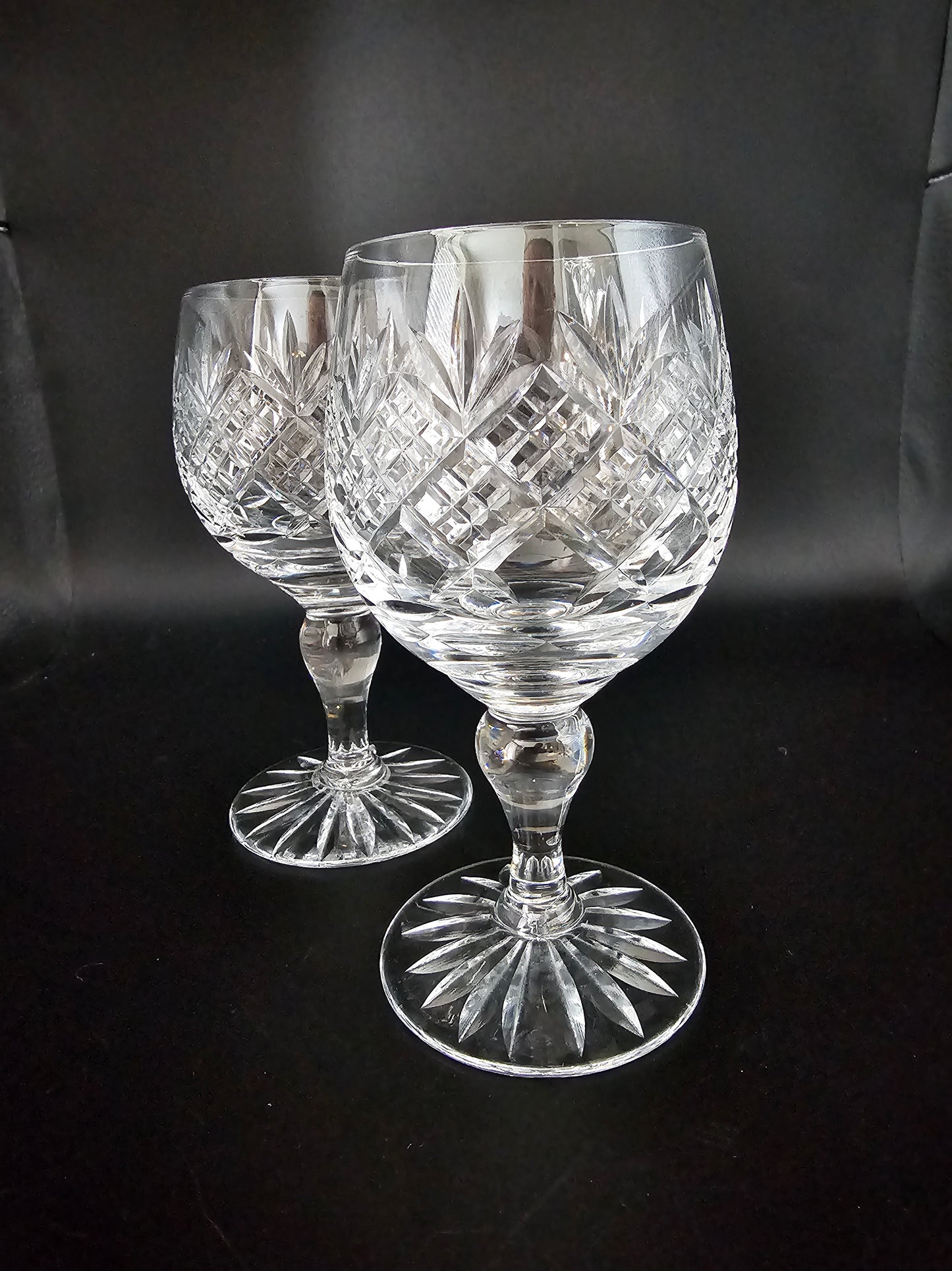 Thomas Webb Chiltern Pair of Large Crystal Wine Glasses. 250ml