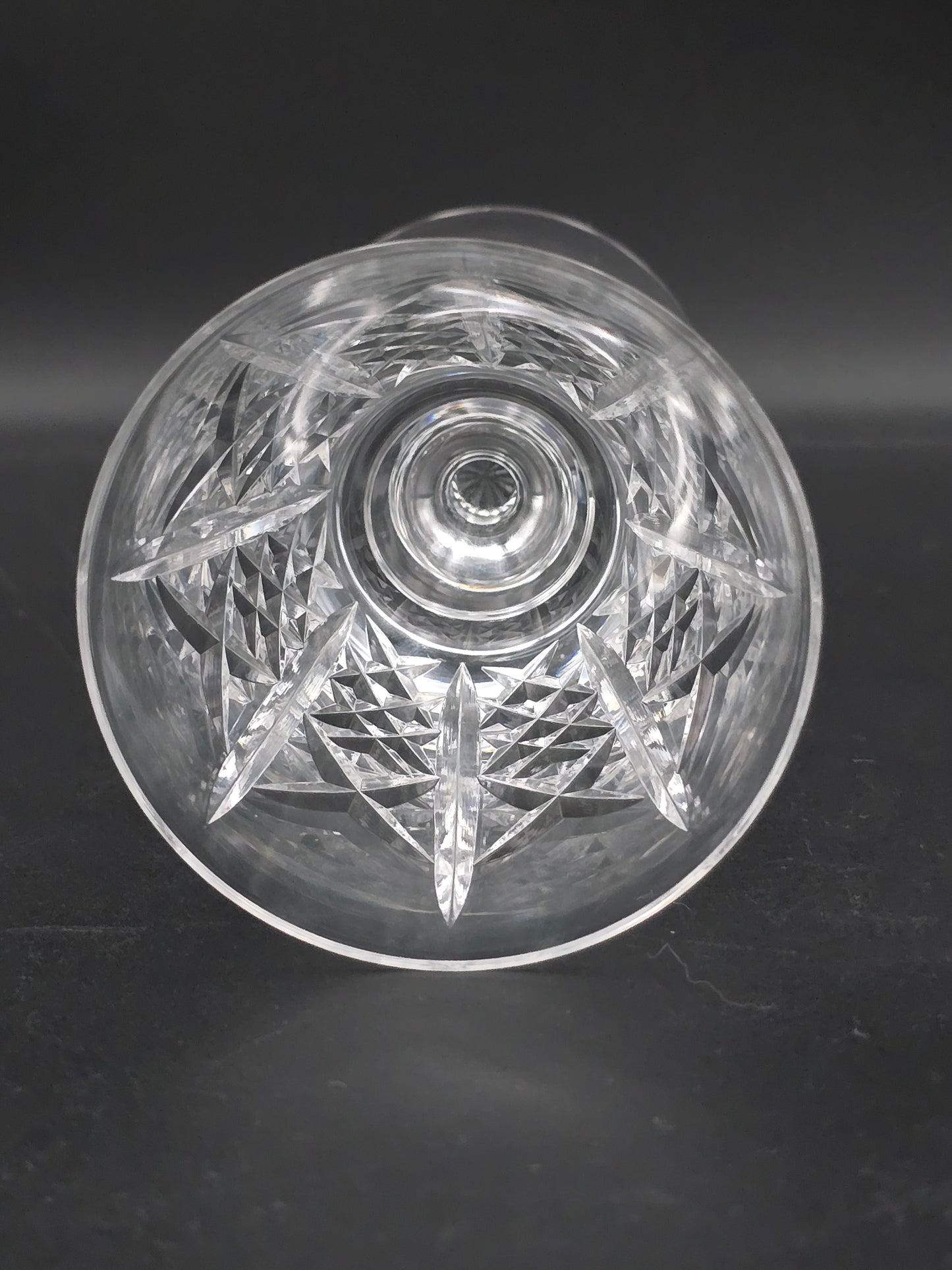 Set of 6 Edinburgh Crystal Highland pattern Crystal wine glasses 175ml. 15cm tall