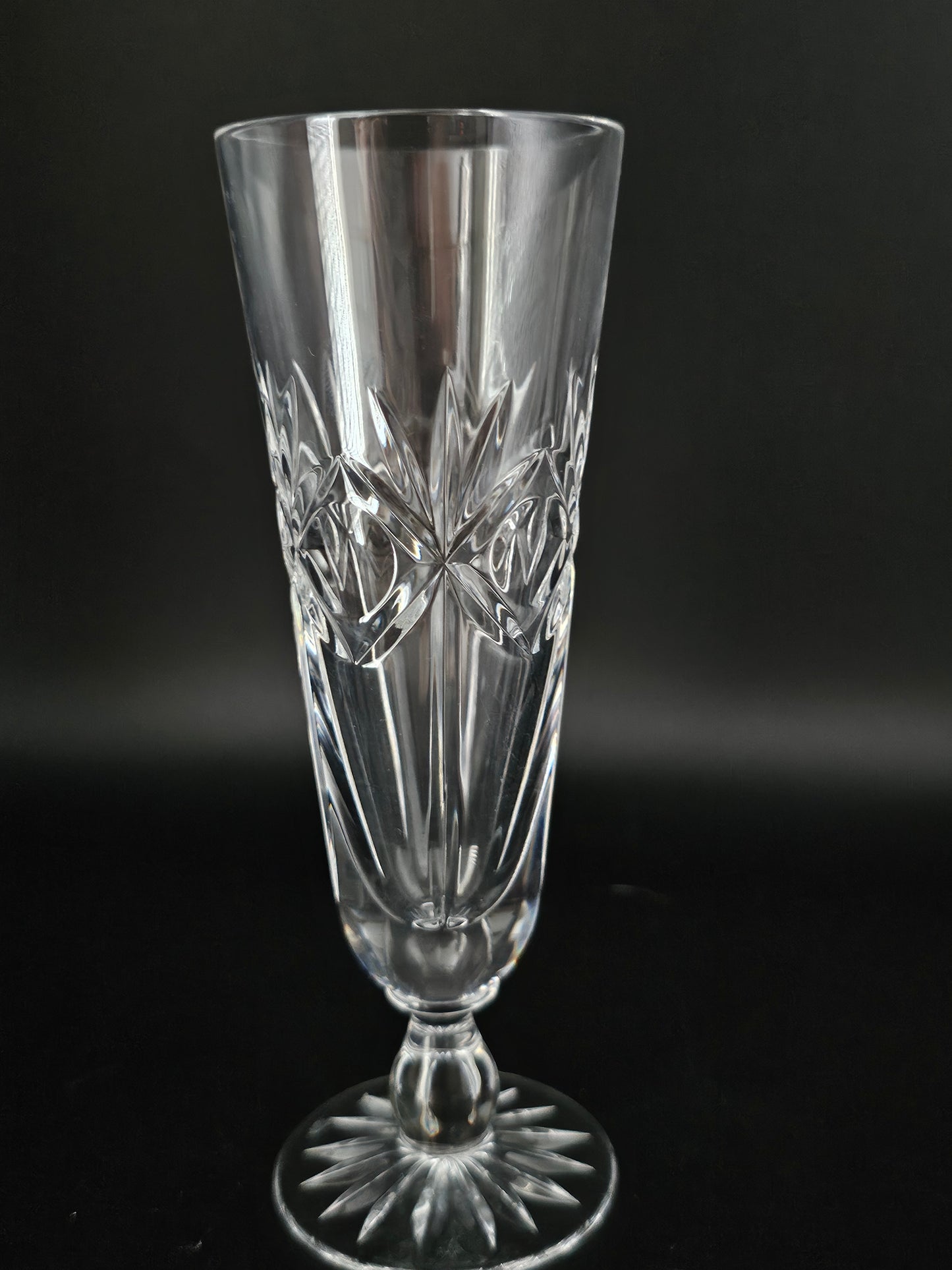 Set of 4 short stemmed Crystal Champagne Flutes. 17.5cm tall
