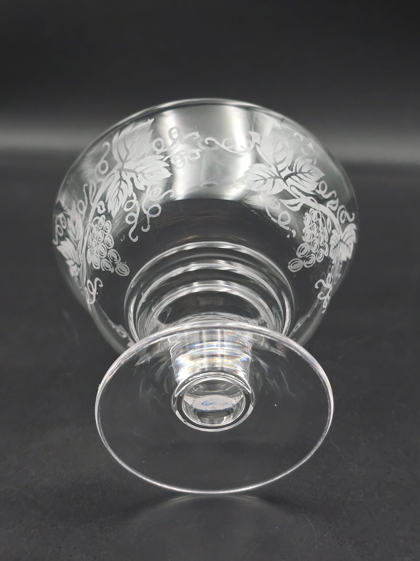 Set of 6 Crystal sundae or grapefruit bowls featuring floral etching