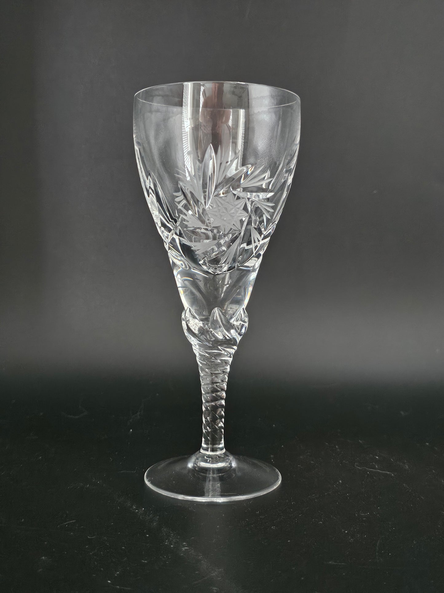 Beautiful Single Crystal Wine Glass. 150ml