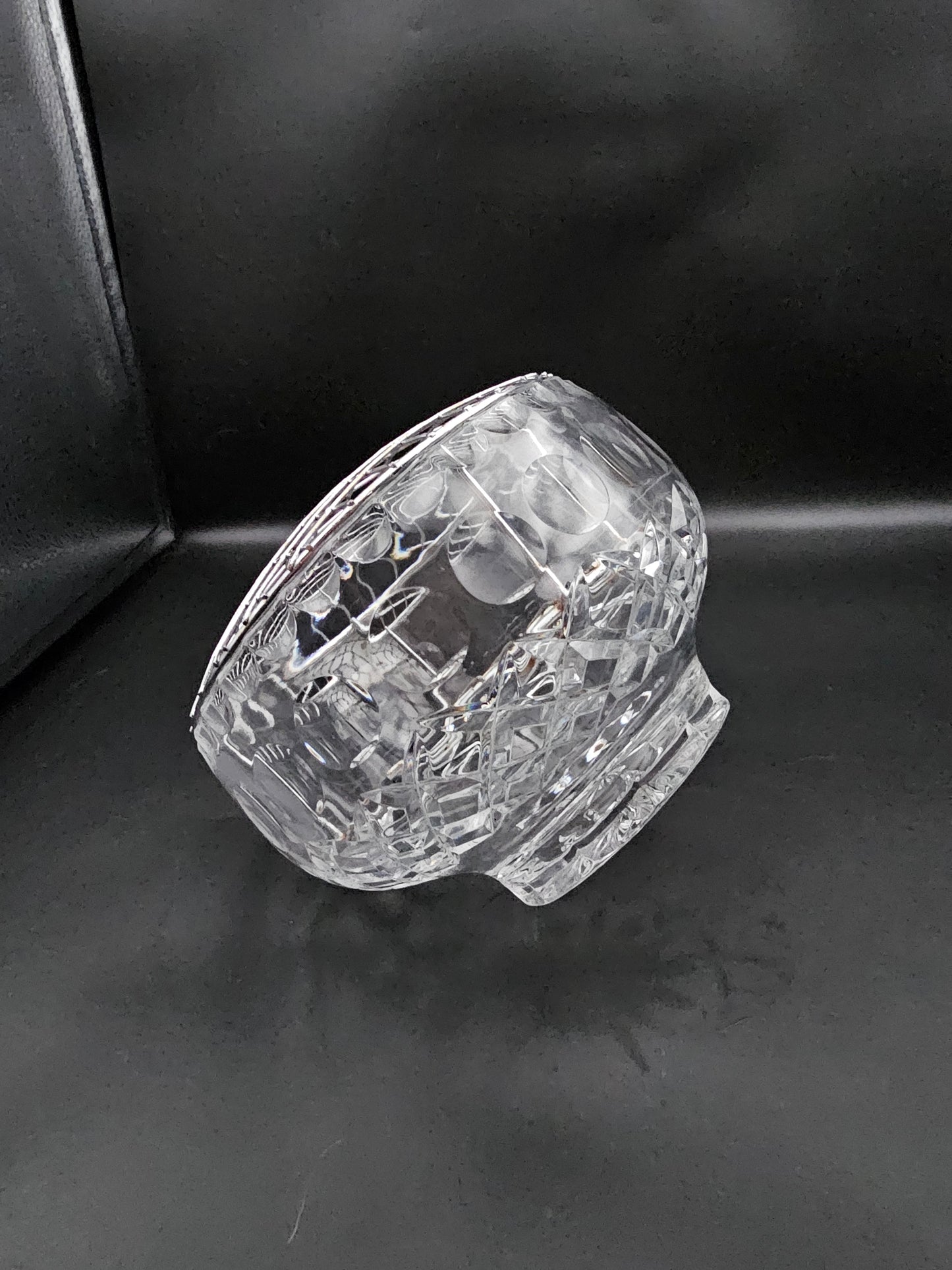 Beautiful Large Crystal Rose Posy Flower bowl 16.5cm wide