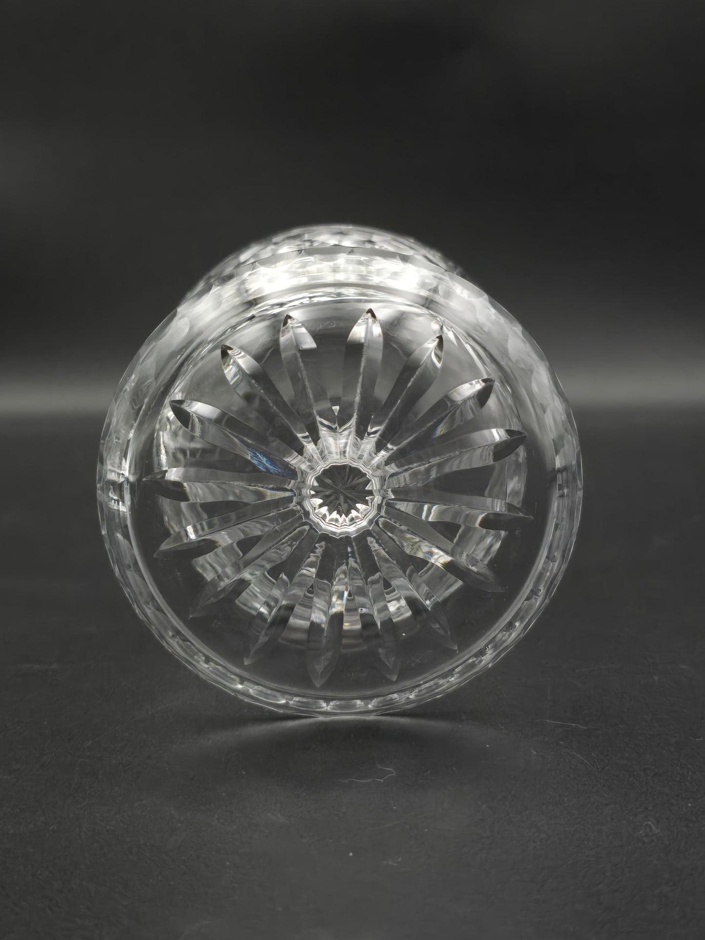 Beautiful vintage set of 6 Lipped Crystal starter or dessert saucer bowls
