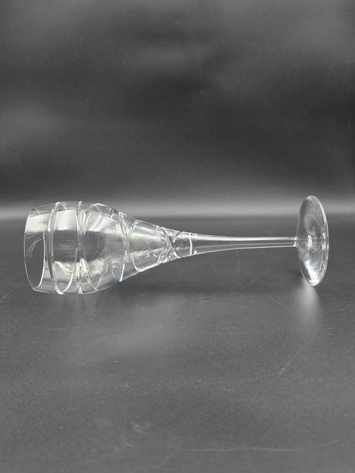 Set of 4 Large Crystal Wine Glasses 350ml 25cm tall.