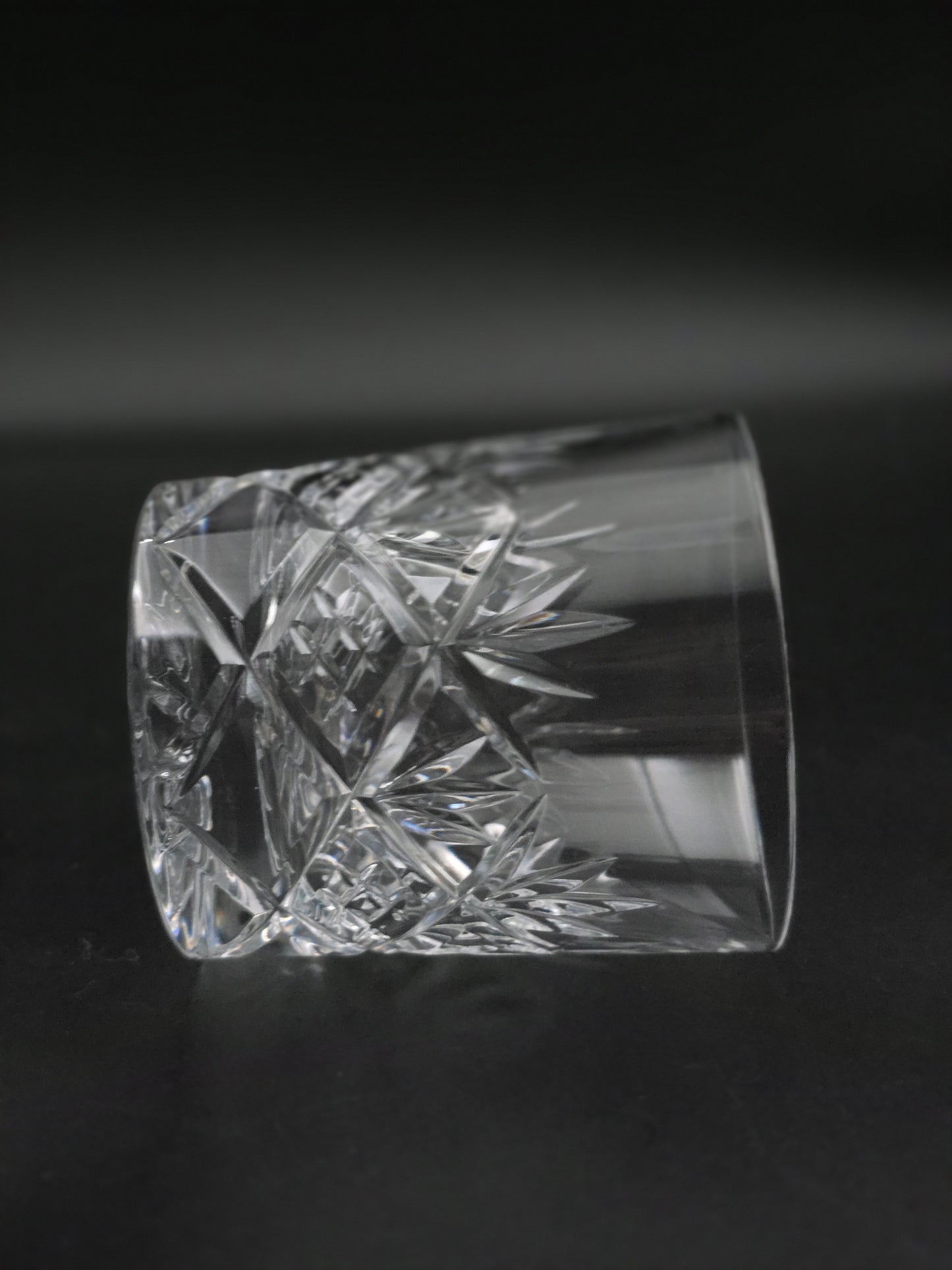 Vintage Heavy-Cut Lead Crystal Tumblers – 10 oz 8.5 cm Tall, Ideal for Whisky, Water or Juice
