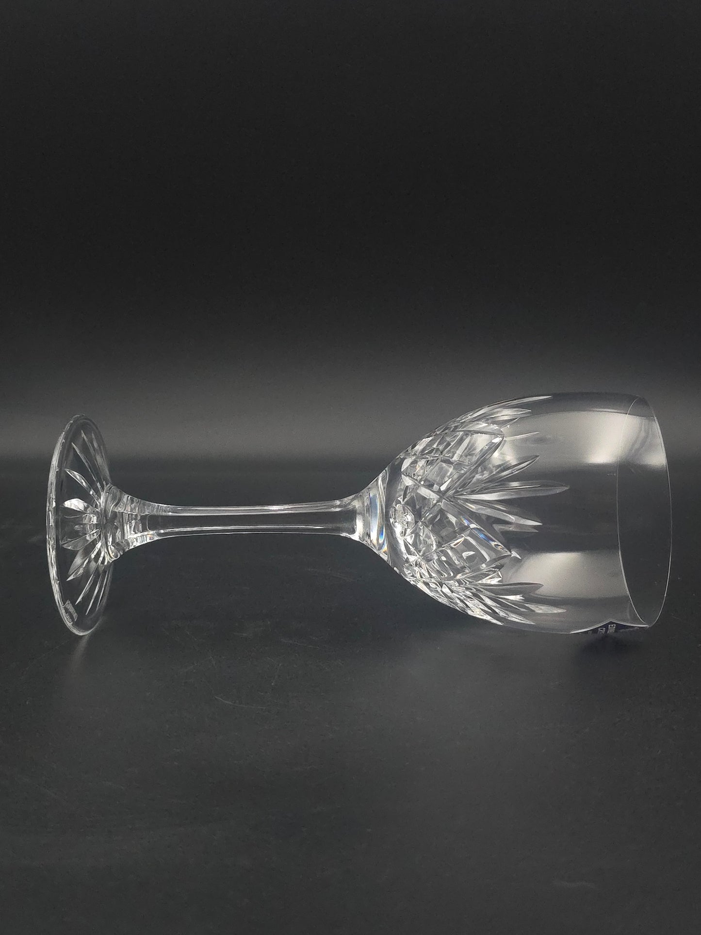 Set of 6 Edinburgh Crystal Tay Wine Glasses 275ml – Boxed, Unused, With Stickers – Textured Stem, Star Cut Base – 19cm Tall