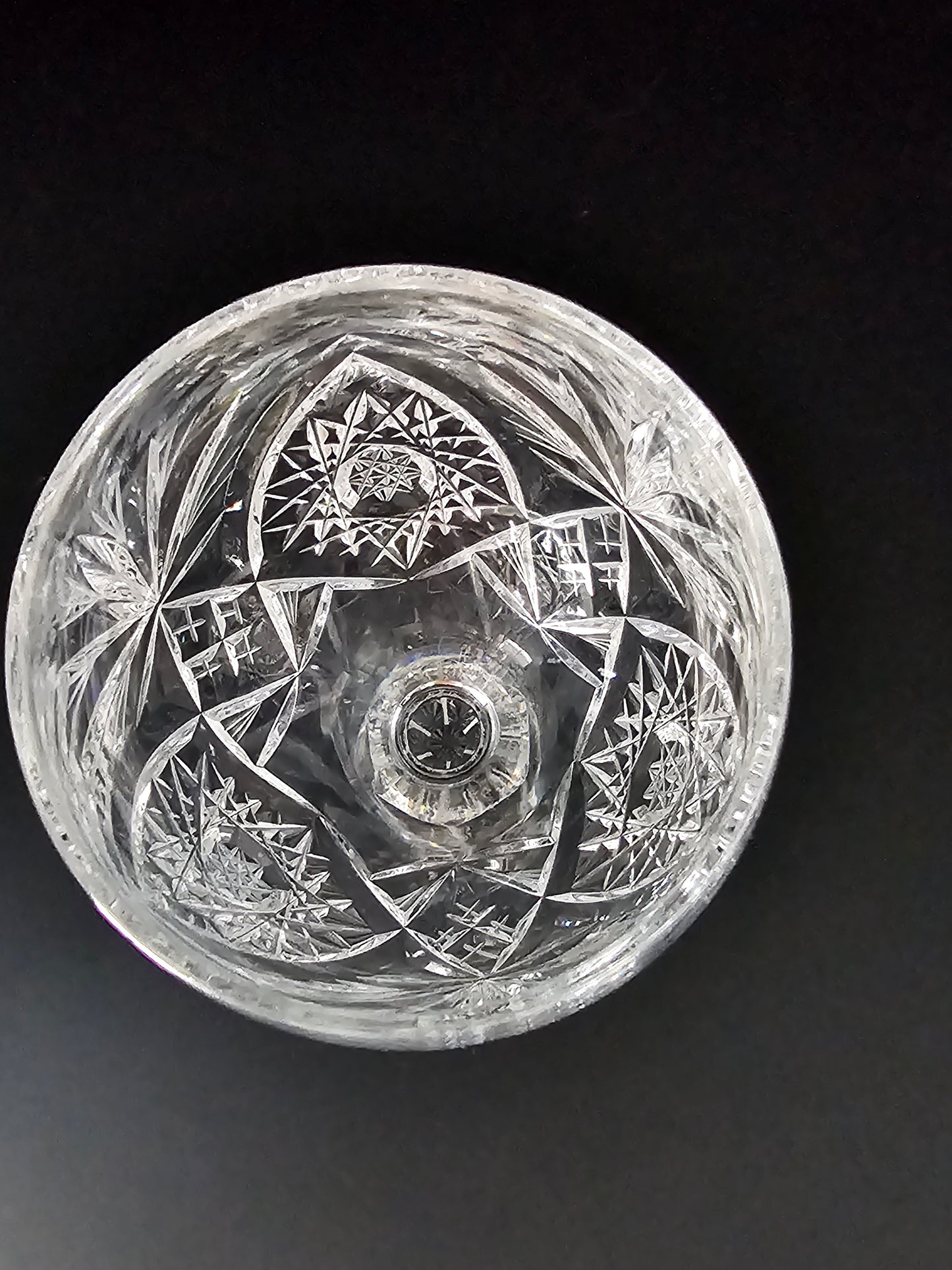 Beautiful cut Single Crystal Wine Glass. 150ml