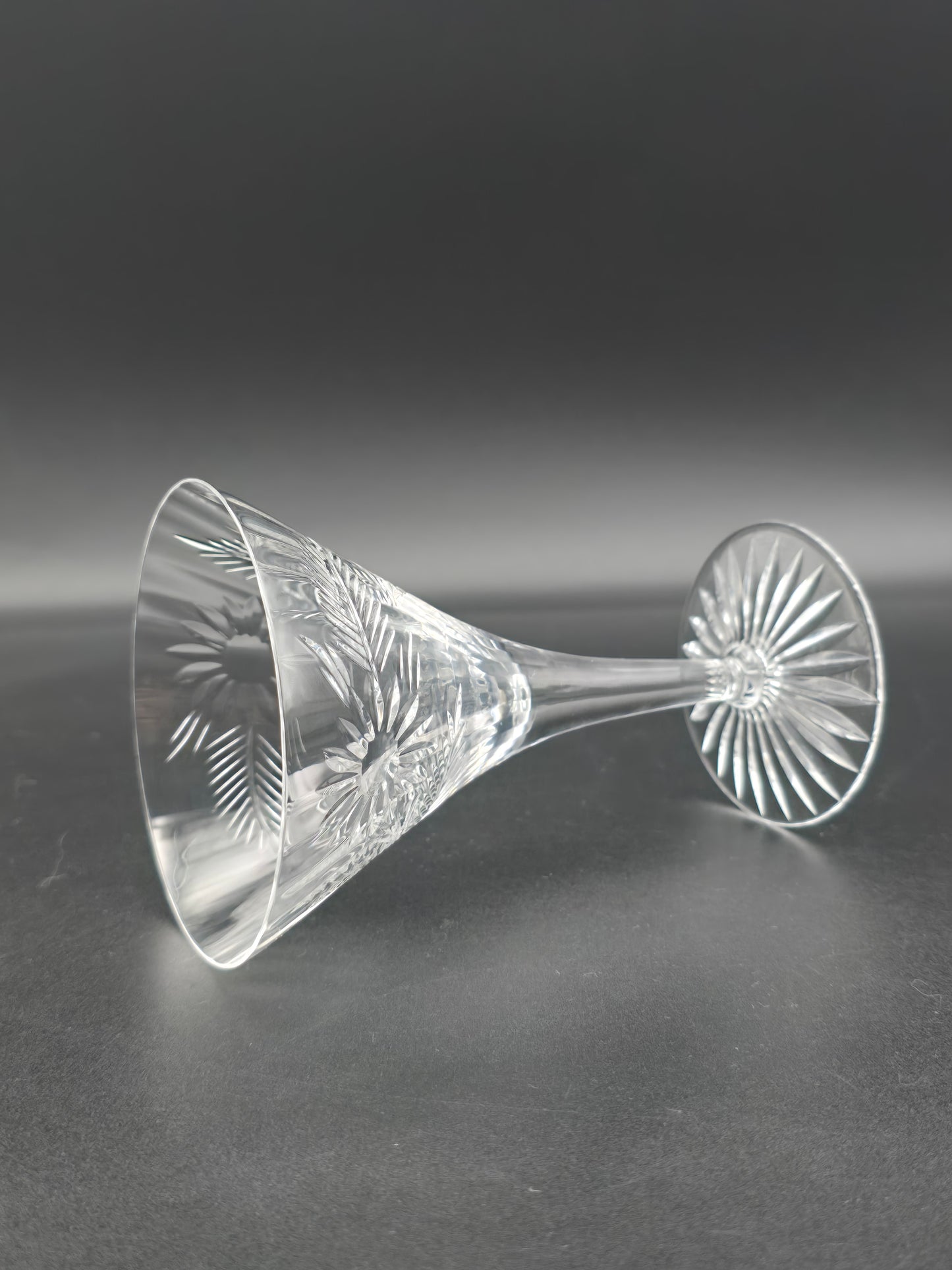 Set of Four Crystal Champagne or Cocktail Coupes – 200ml – Fern & Sunflower Cut Design with Star-Cut Base – 14cm Tall