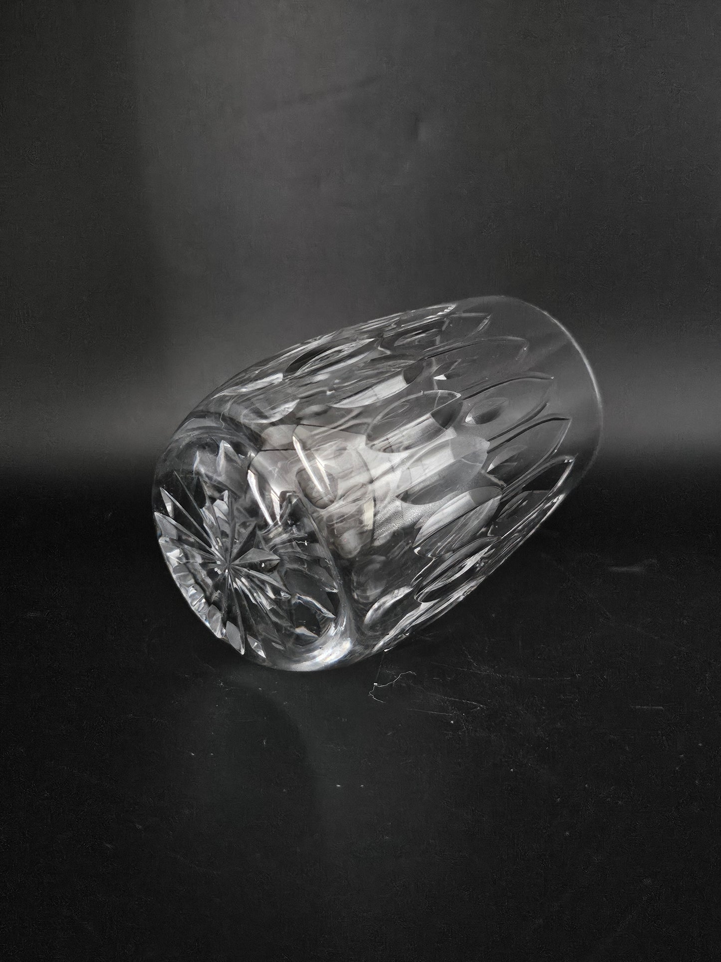 Set of 6 Crystal tumblers. Ideal for water or juice. 300ml. 11oz