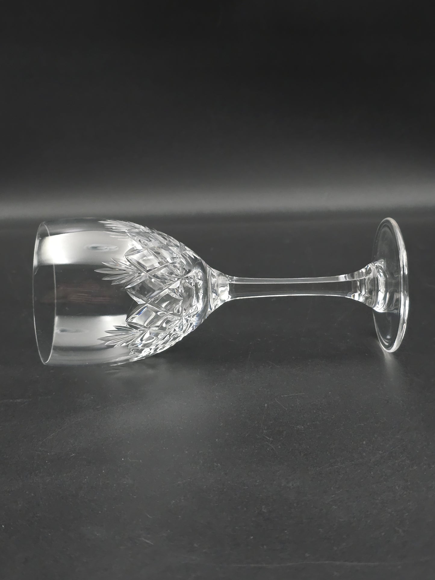 Set of 4 Edinburgh Crystal Kelso Pattern Crystal wine glasses 250ml