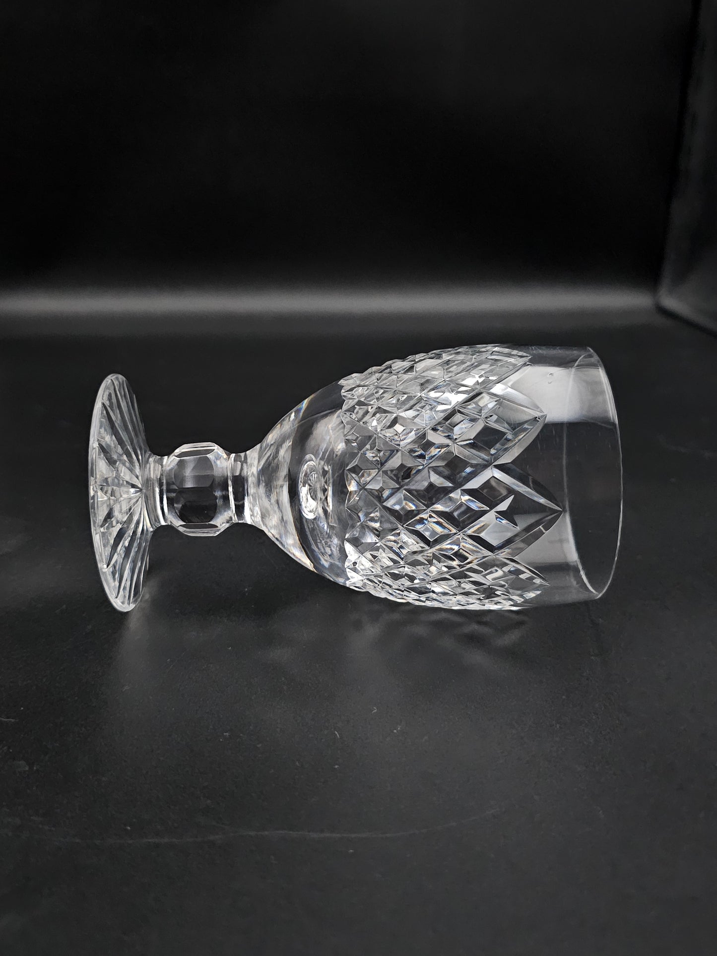 Set of 6 Beautiful cut Crystal wine goblets Tyrone Crystal Sperrins Pattern 175ml