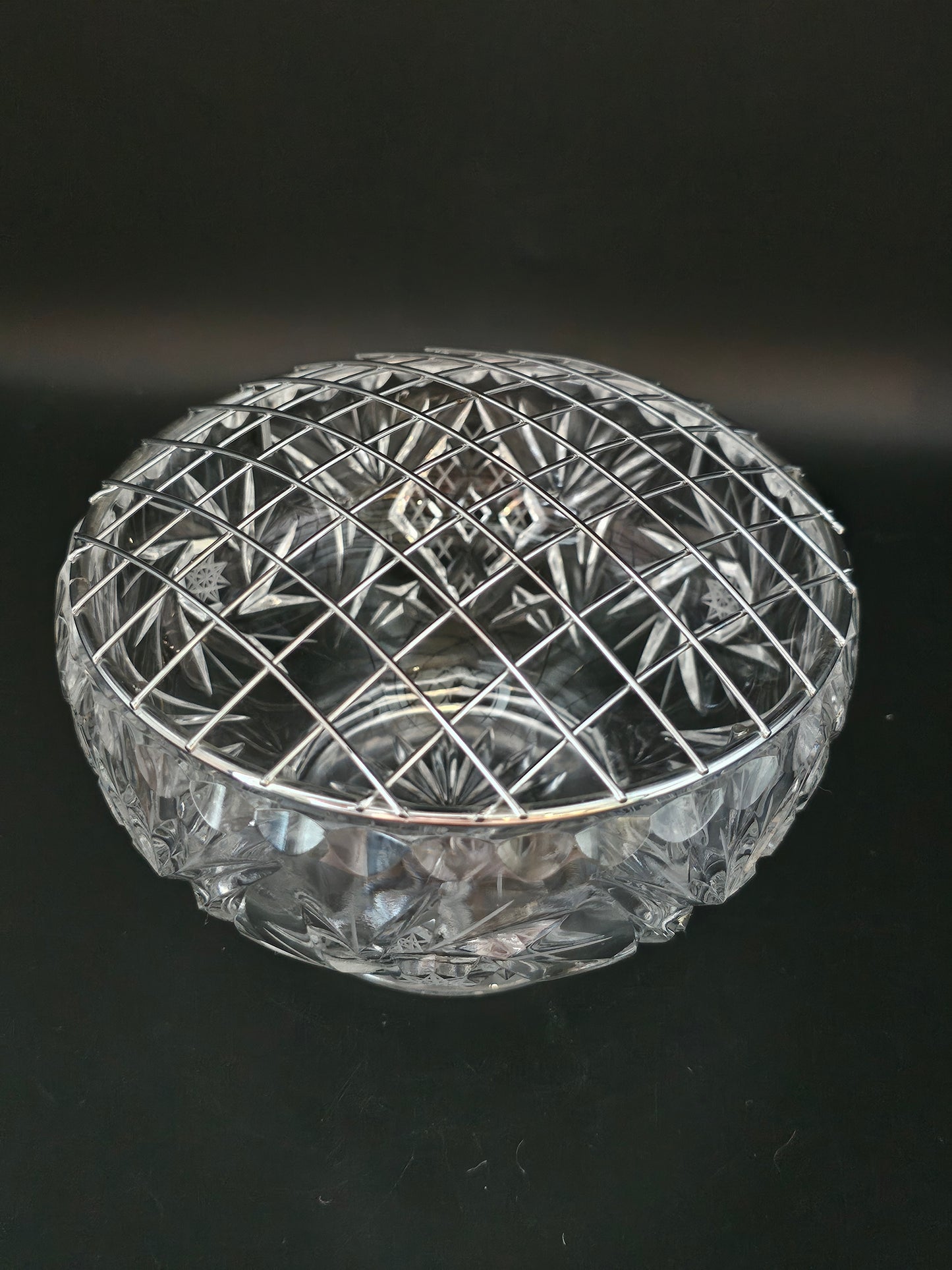 Stunning vintage Crystal Rose Bowl. 6"