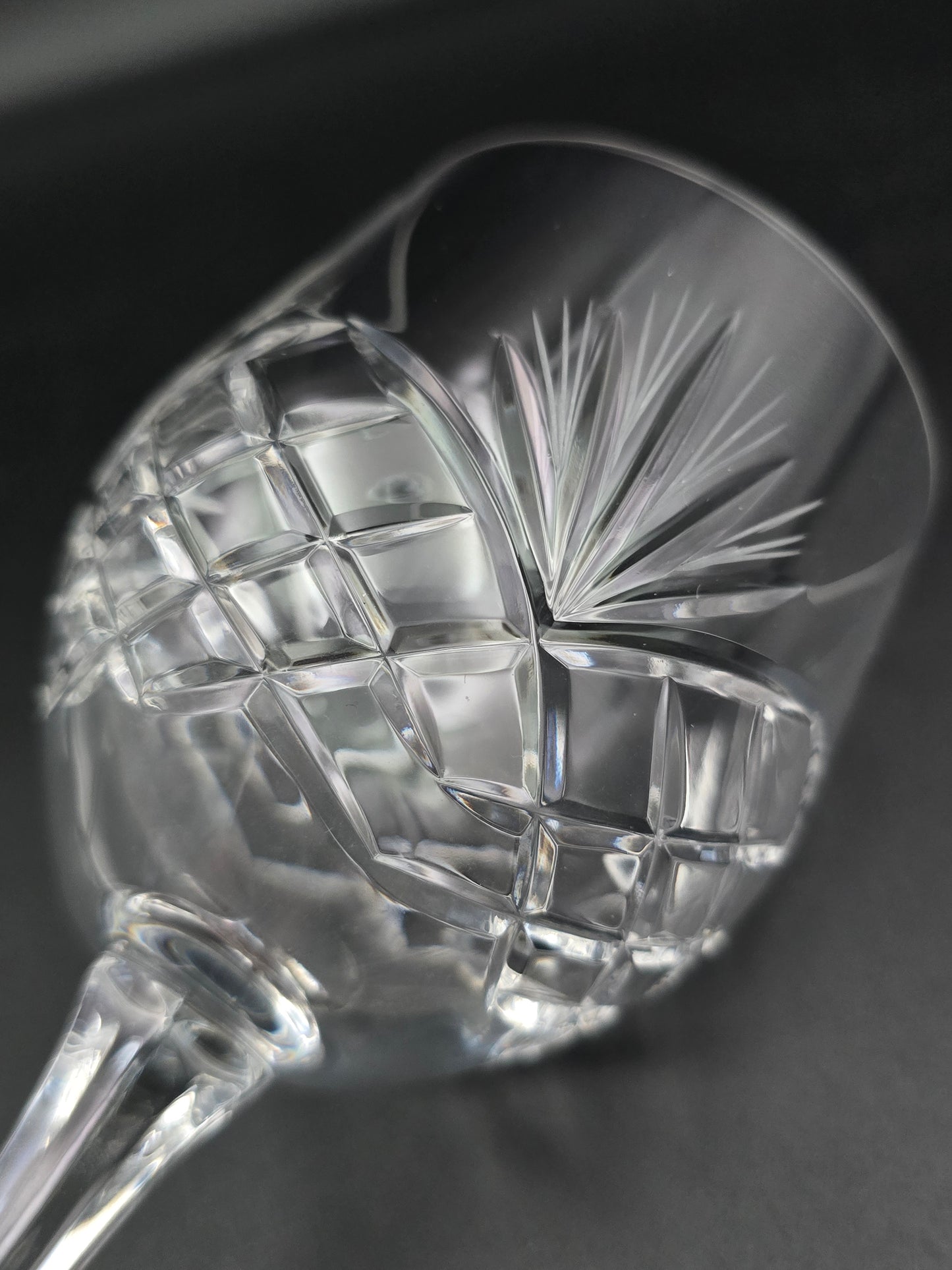 Set of 6 Large Vintage Crystal wine glasses. 300ml