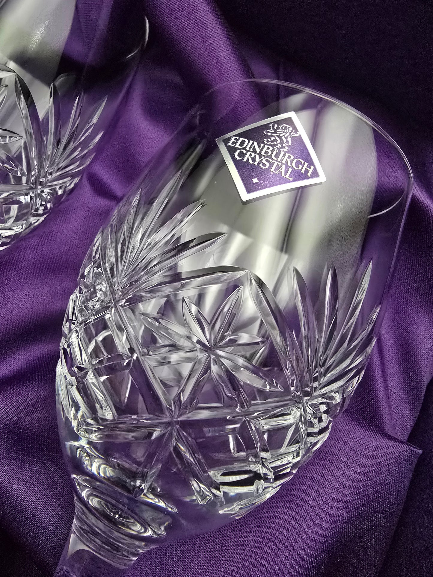 Pair of Large Edinburgh Crystal Duet Pattern Crystal wine glasses 250ml 18.5cm tall.