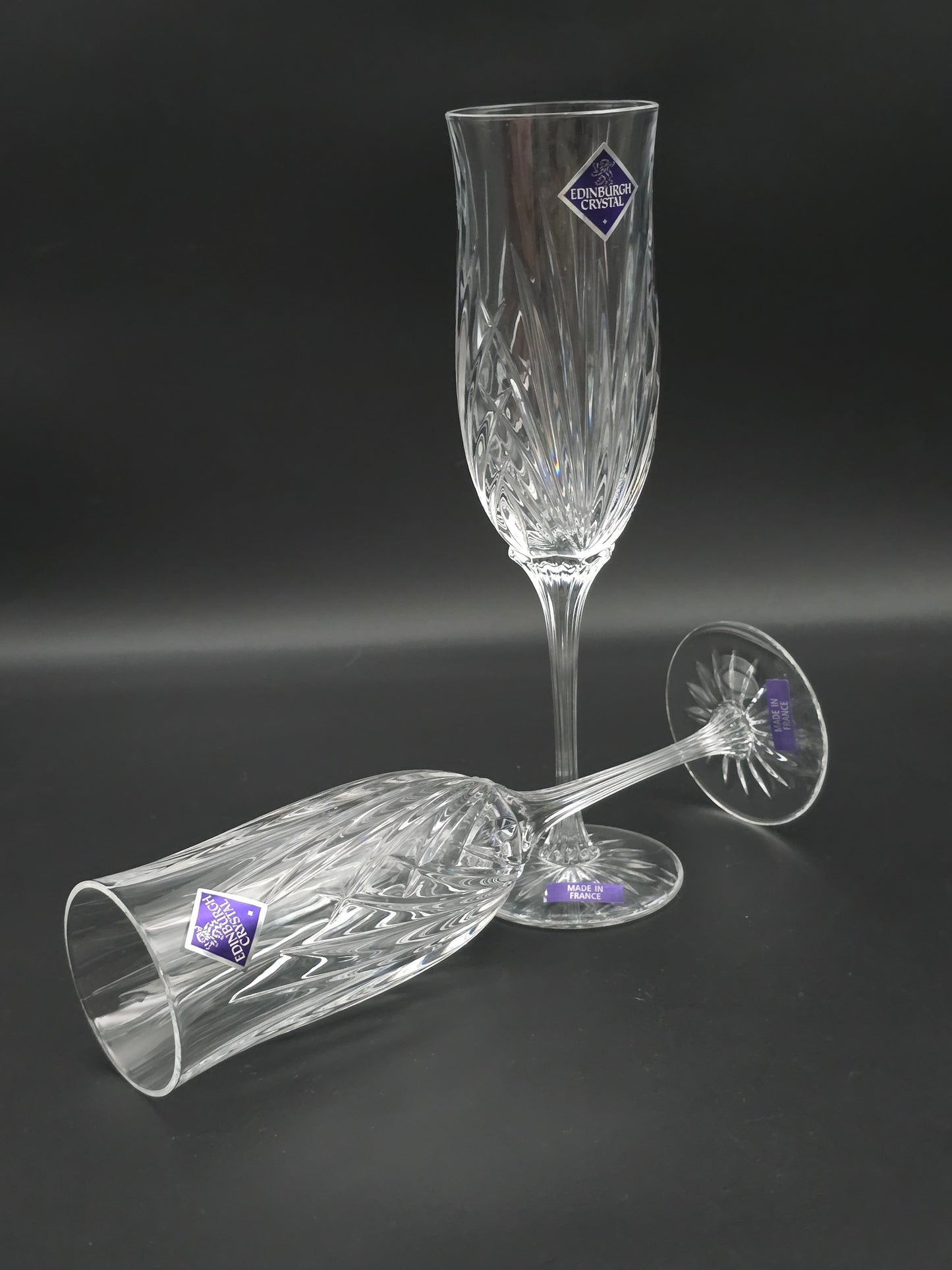 Pair of Edinburgh Crystal Champagne Flutes. 160ml. Boxed