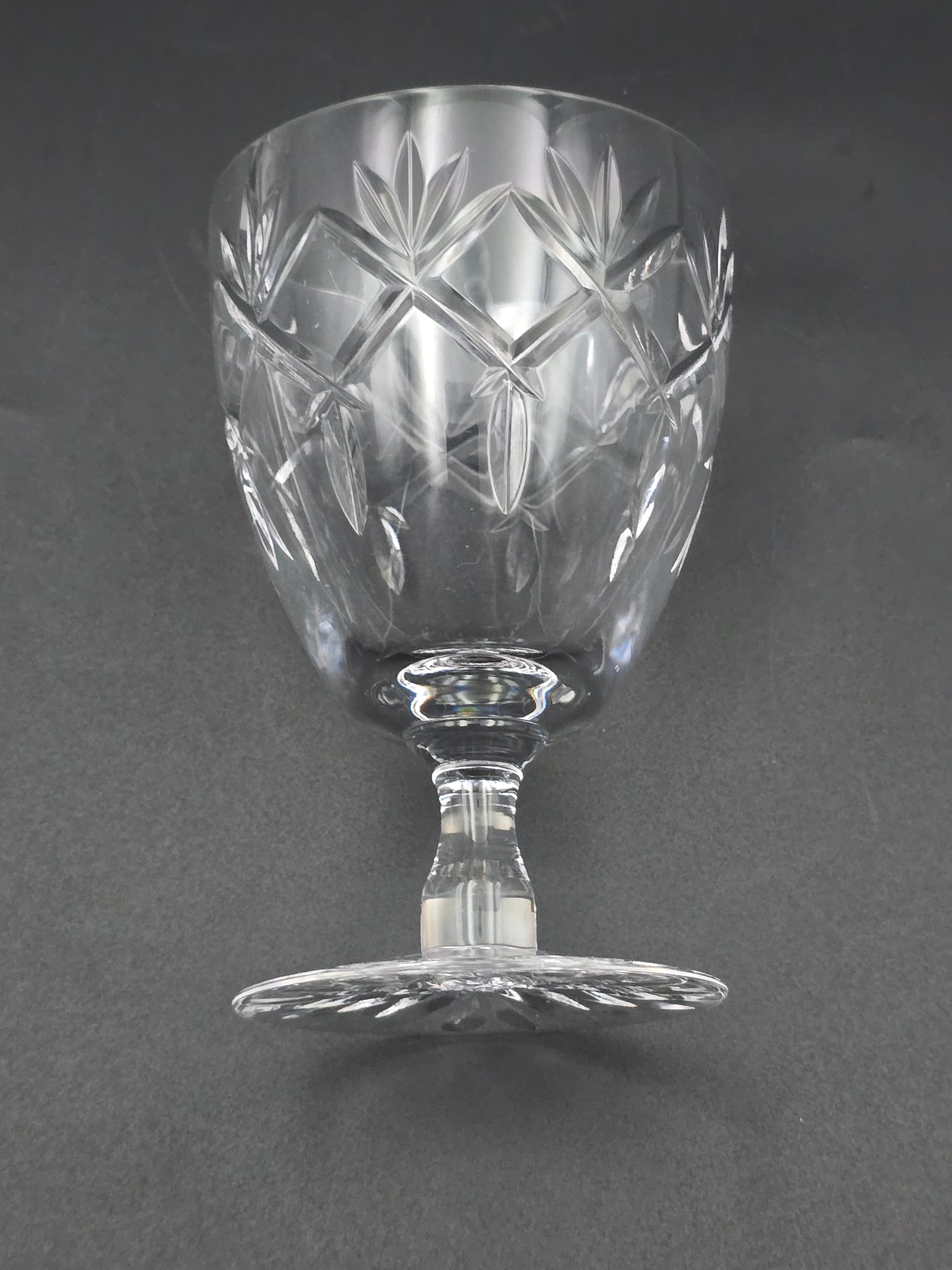 Beautiful vintage set of 6 Crystal wine glasses. 200ml