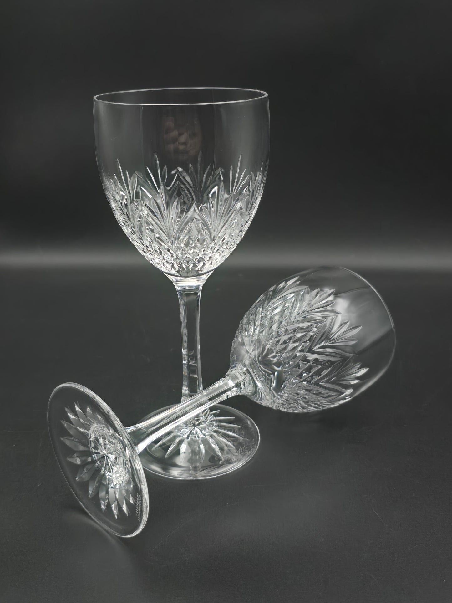 Pair of large Edinburgh Crystal Tweed Pattern wine glasses. 275ml boxed.
