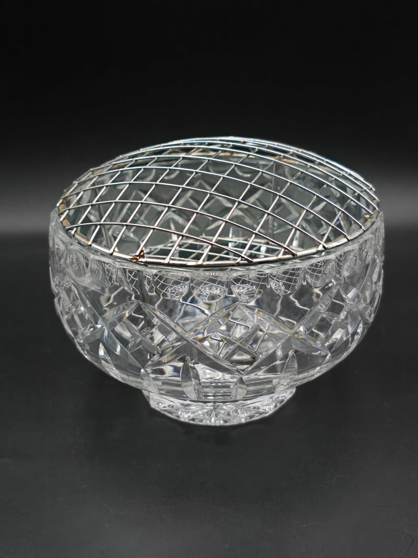 Large Vintage Crystal Rose Posy Bowl – Fluted & Cross-Cut Design with Star-Cut Base – 6.5” Wide, 1.4kg