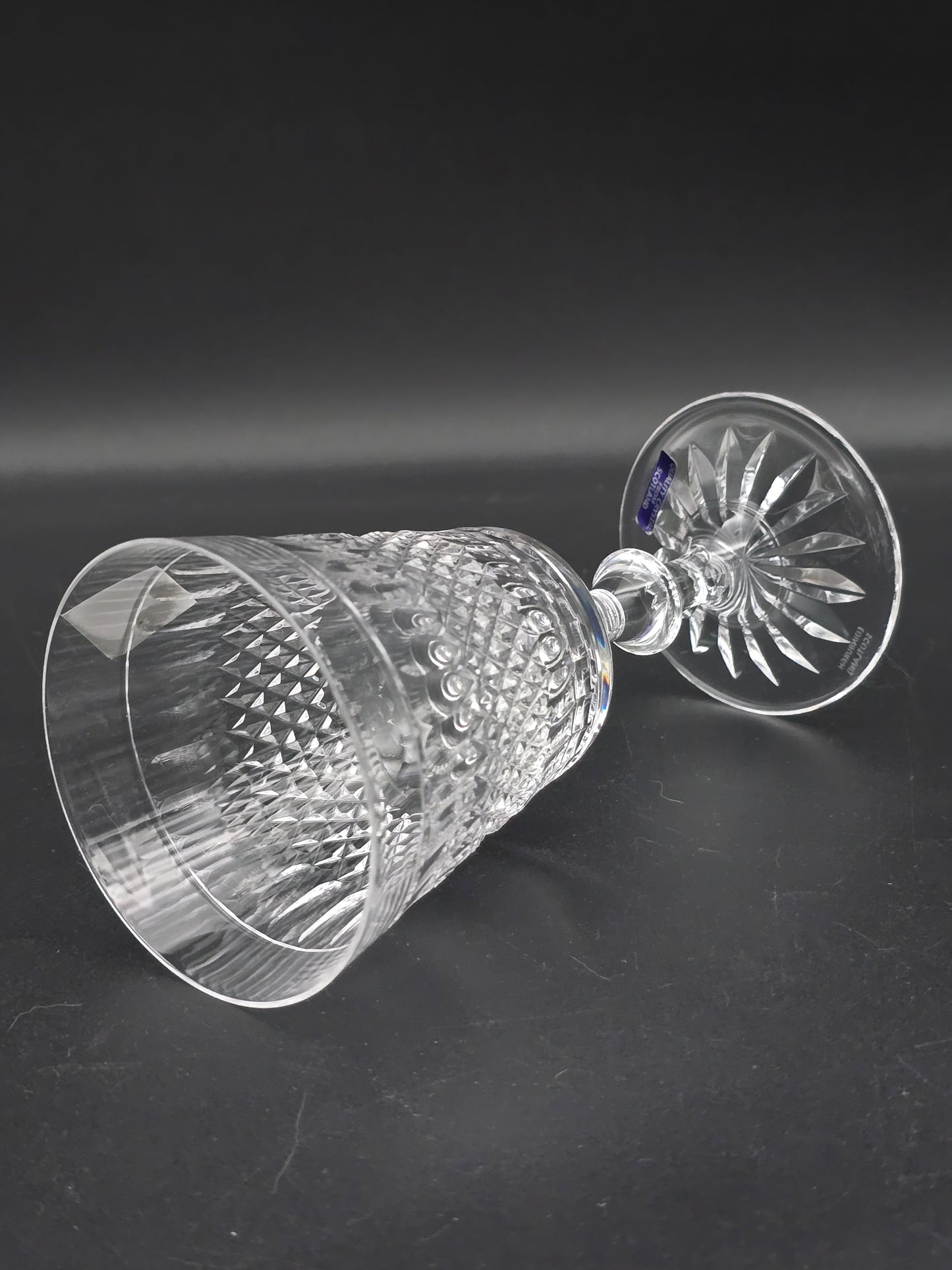 Pair of Edinburgh Crystal Cameron Pattern Crystal wine glasses, boxed. 200ml