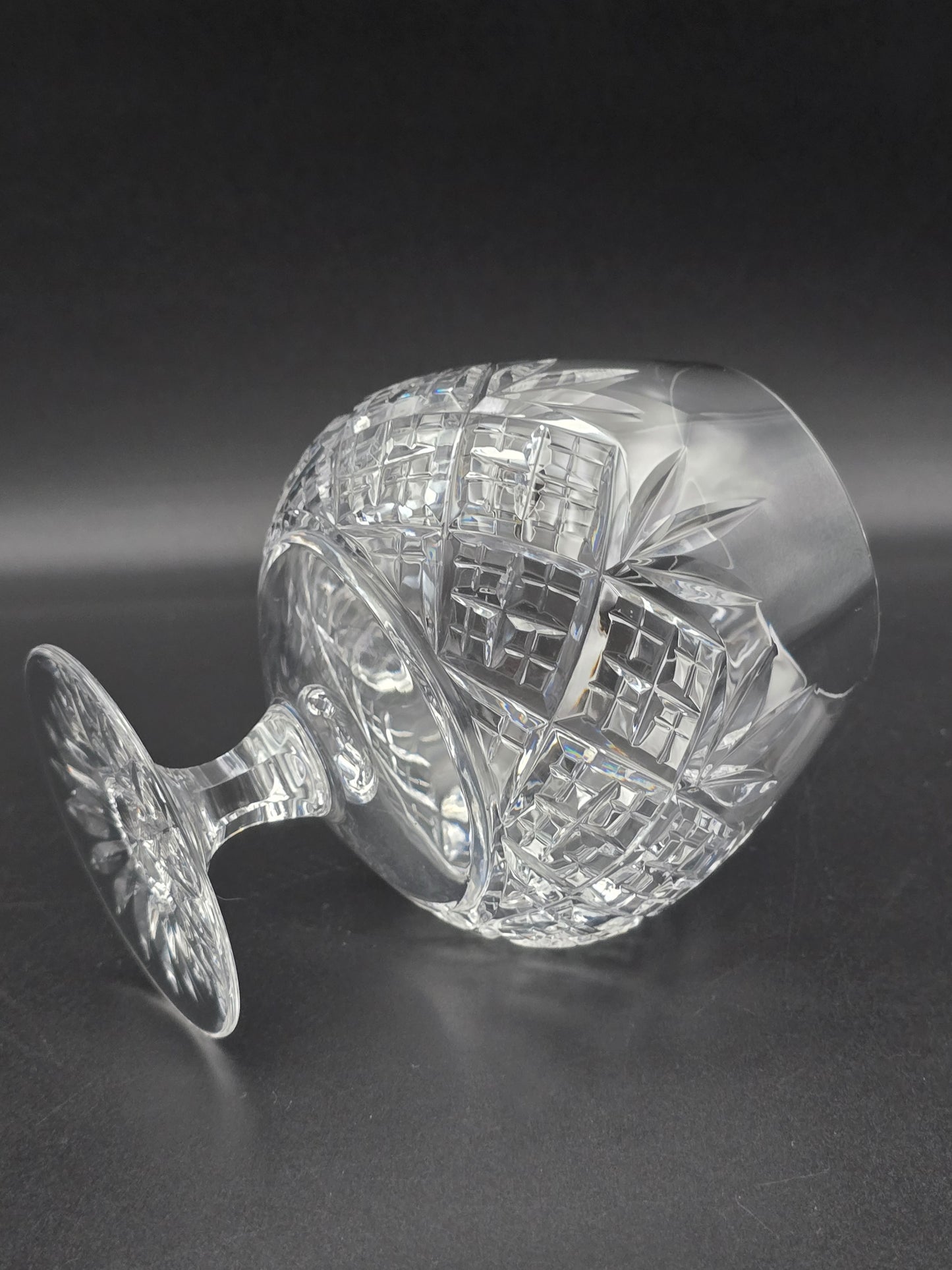 Set of 4 fine English Crystal large Brandy Balloons. 15oz
