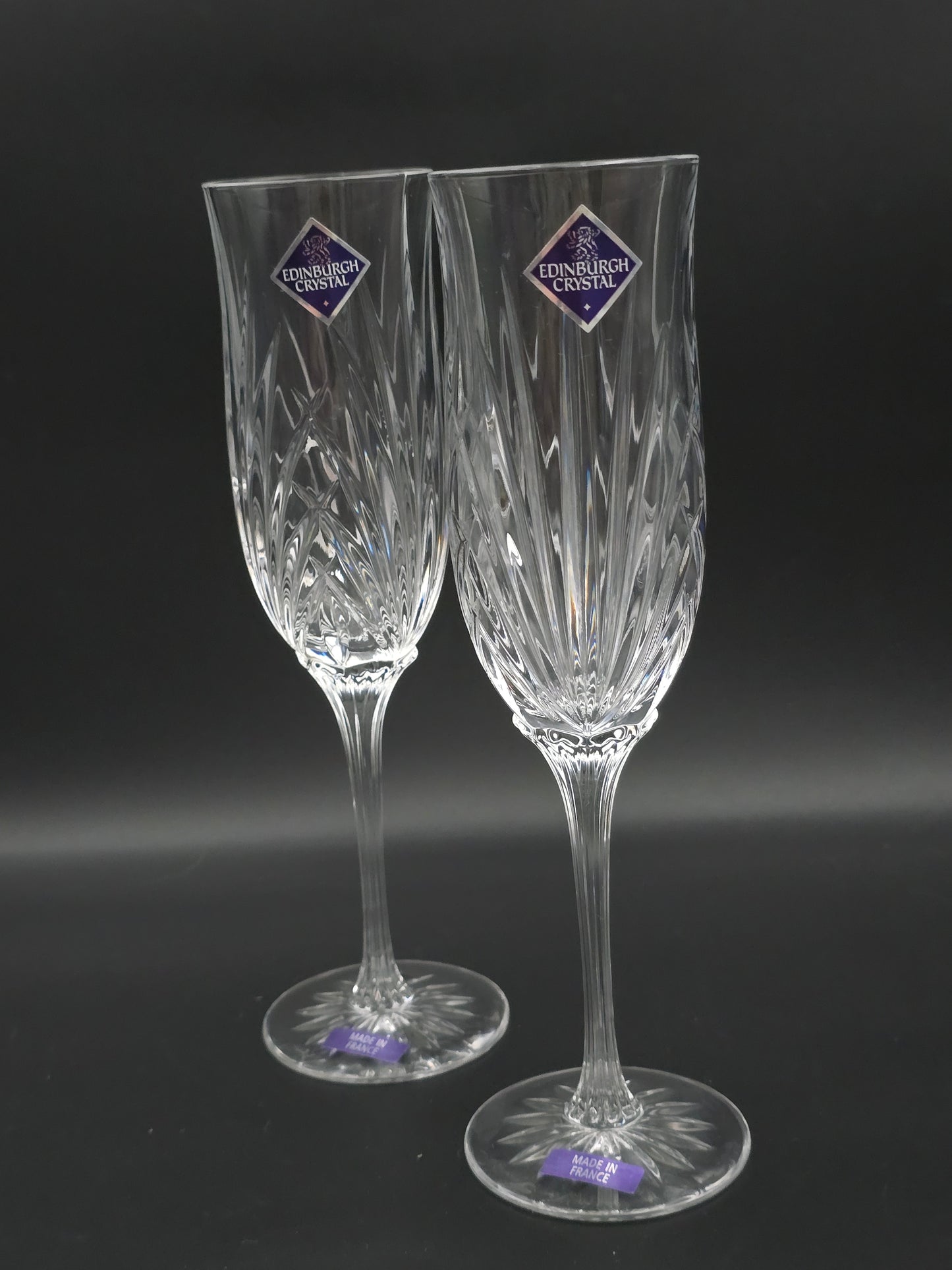 Pair of Edinburgh Crystal Champagne Flutes. 160ml. Boxed