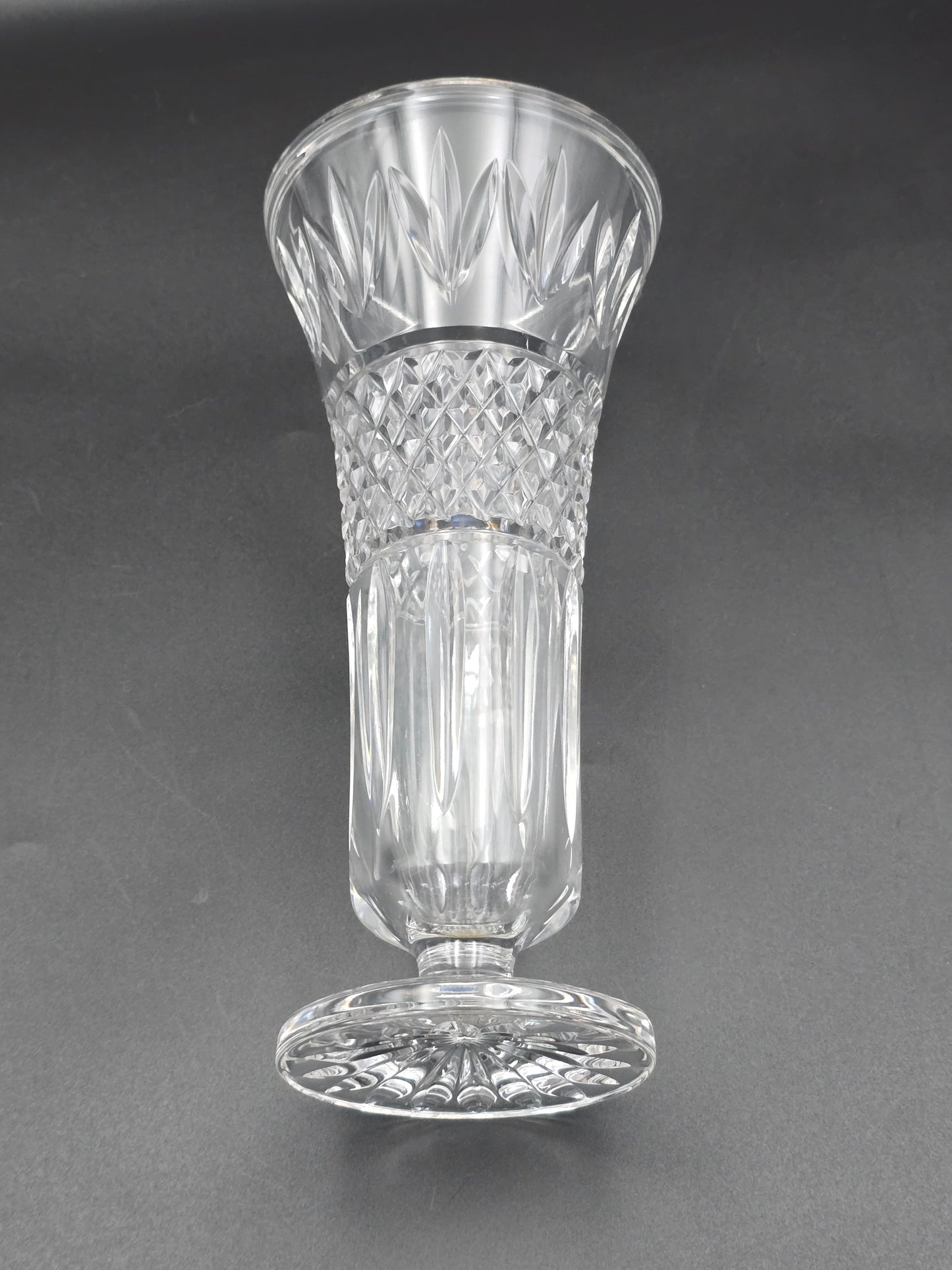 Vintage Galway Irish Crystal Vase . 22cm tall
