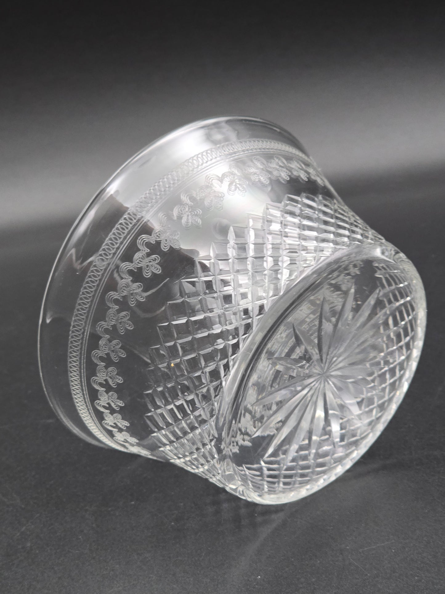 Set of 6 Lady Hamilton Pall Mall Crystal Bowls. 11.5cm wide.