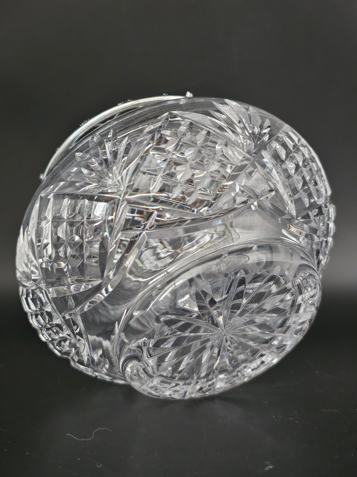 Small Crystal Rose Bud Bowl.11cm tall.