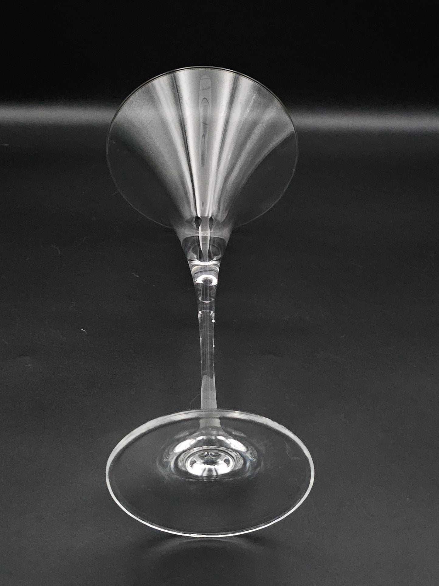 Fantastic set of 6 large Crystal Trumpet Champagne Flutes or Cocktail glasses. 24cm tall. 250ml