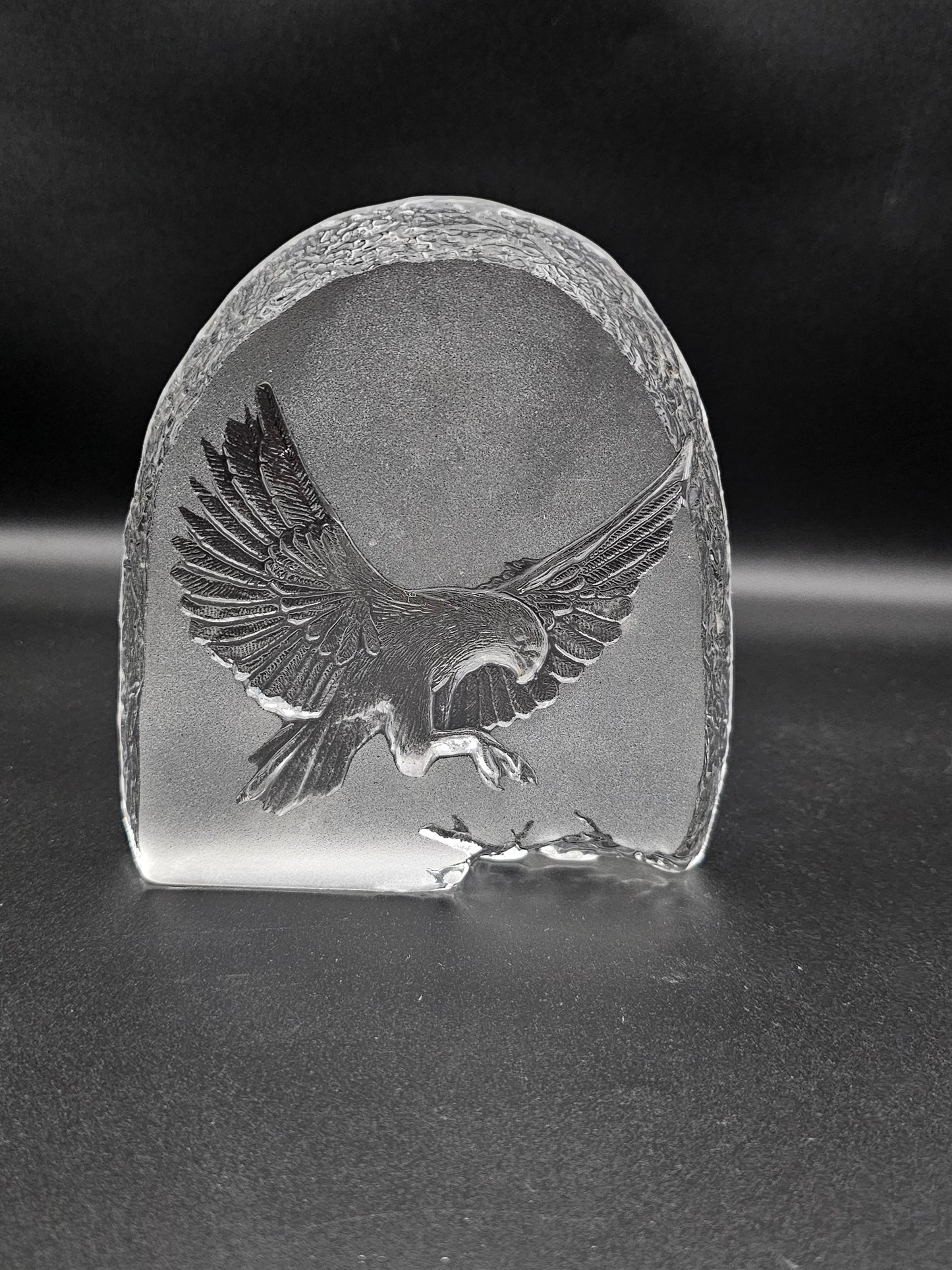 Edinburgh Crystal Eagle Paperweight ornament