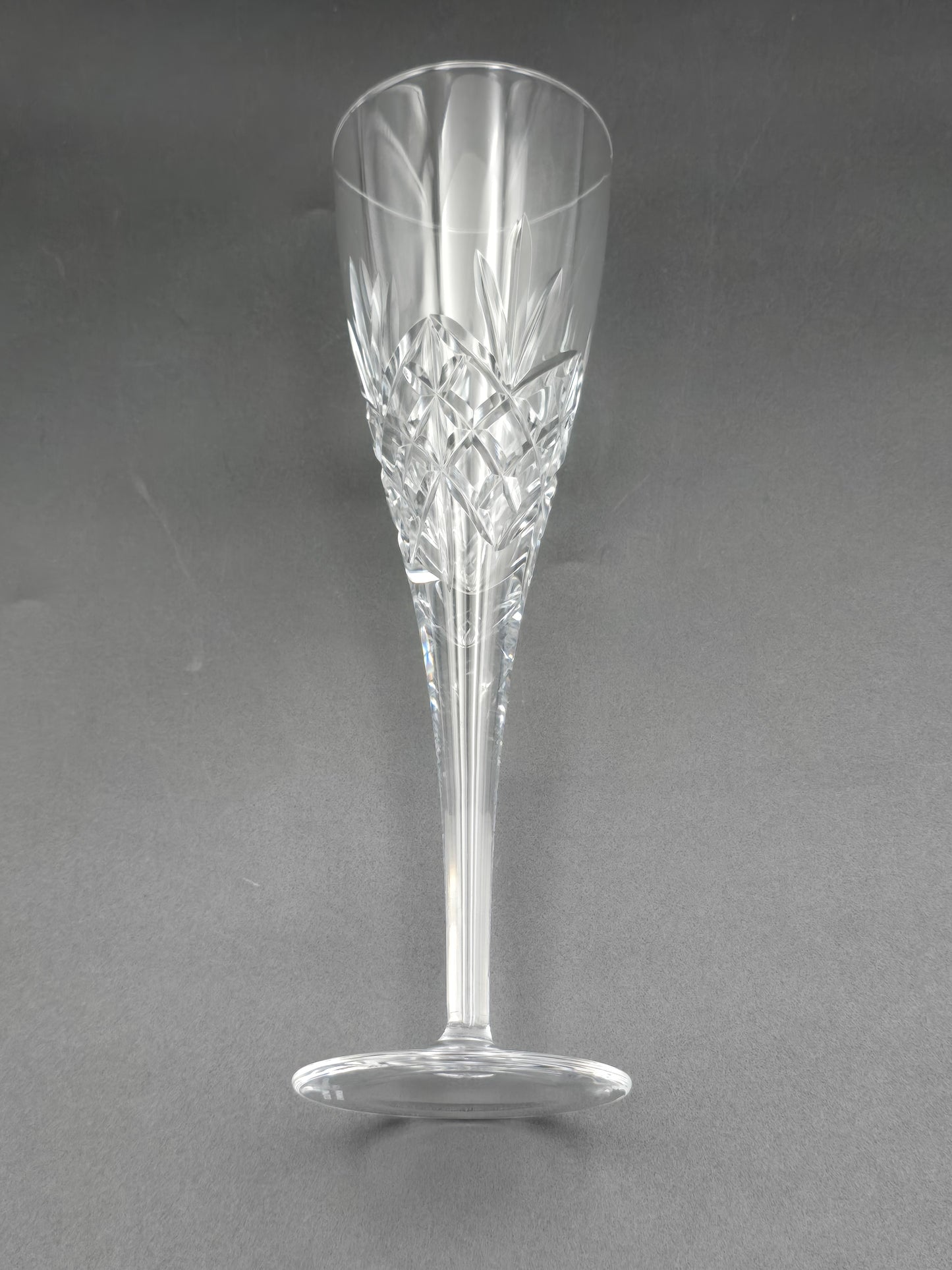 Set of 4 Large Edinburgh Crystal Glenshee Pattern Champagne flutes, Boxed 200ml 23cm tall