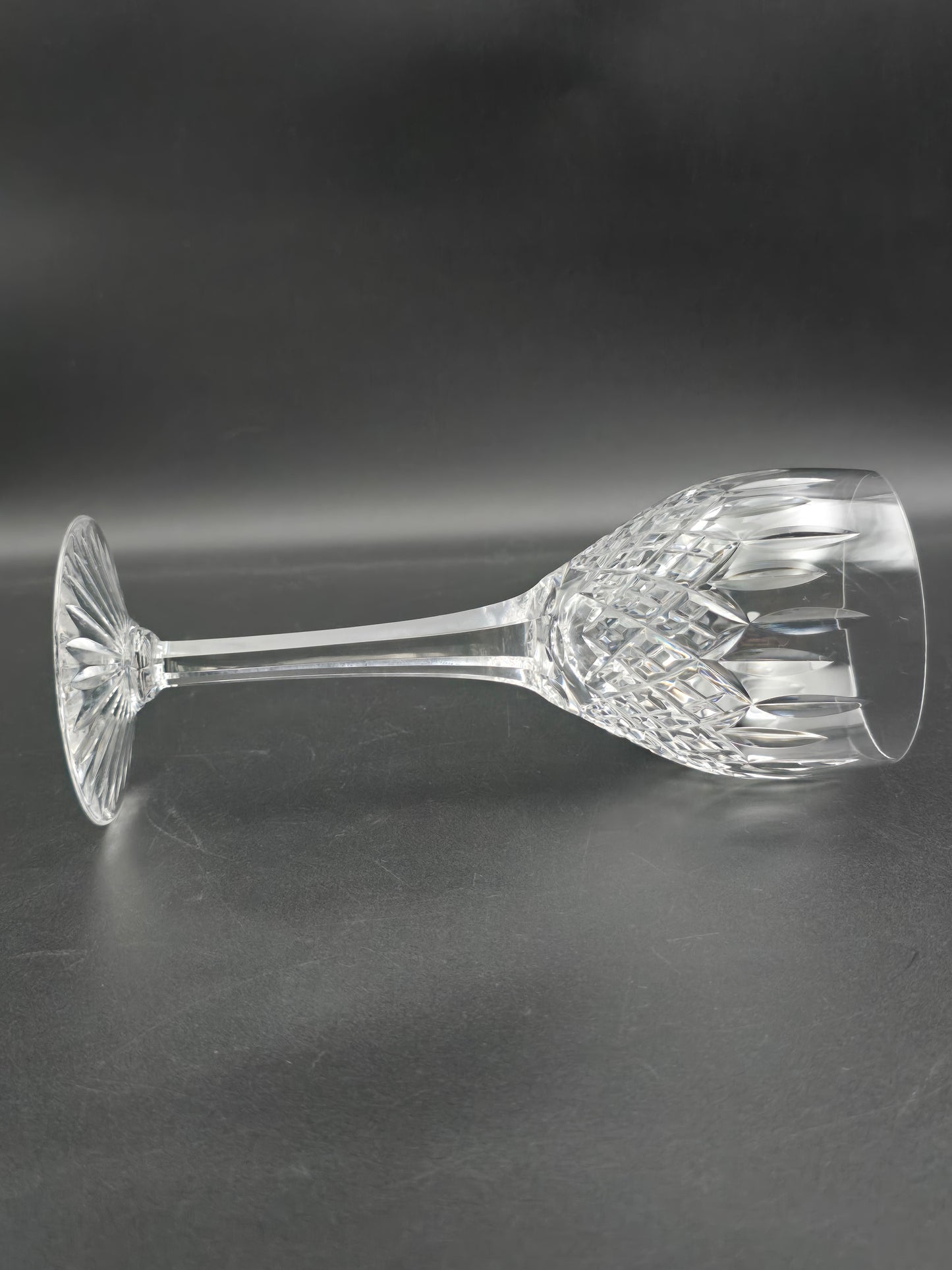 Set of 4 Large Stuart Crystal Shaftesbury pattern wine glasses 225ml