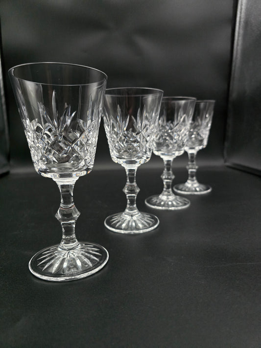 Set of 4 Edinburgh Crystal Wine Glasses Lomond pattern 200ml 15.5cm tall