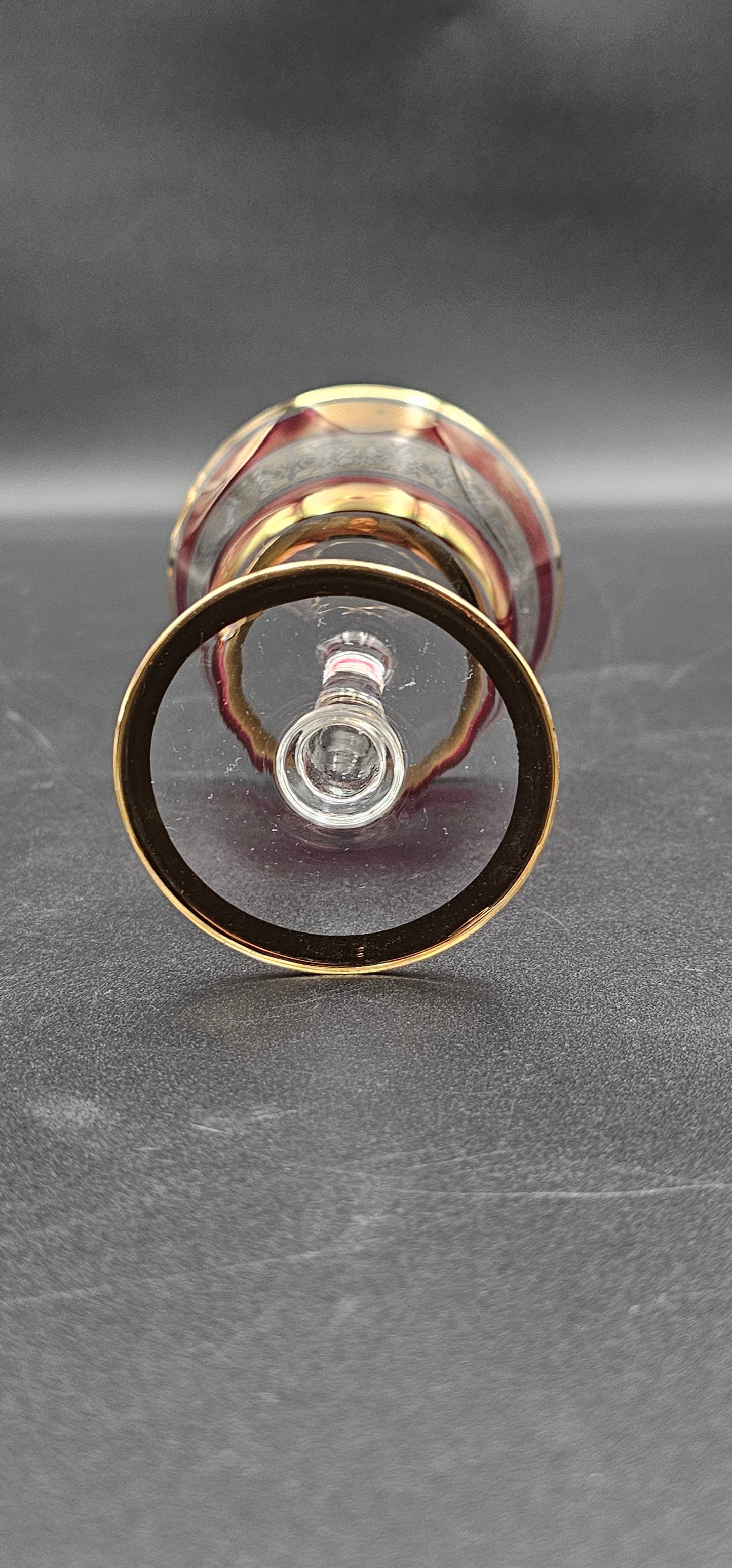 Set of 6 Small Crystal coupes with red and golden coloured detailing. 100ml 9.5cm tall