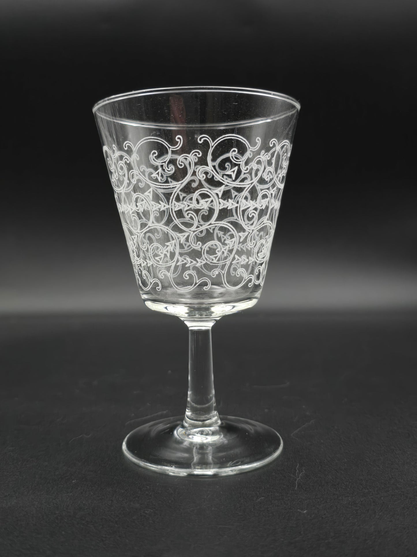 Set of 6 Vintage Etched Glass Wine Goblets – 250ml, Swirl Design, 14cm Tall