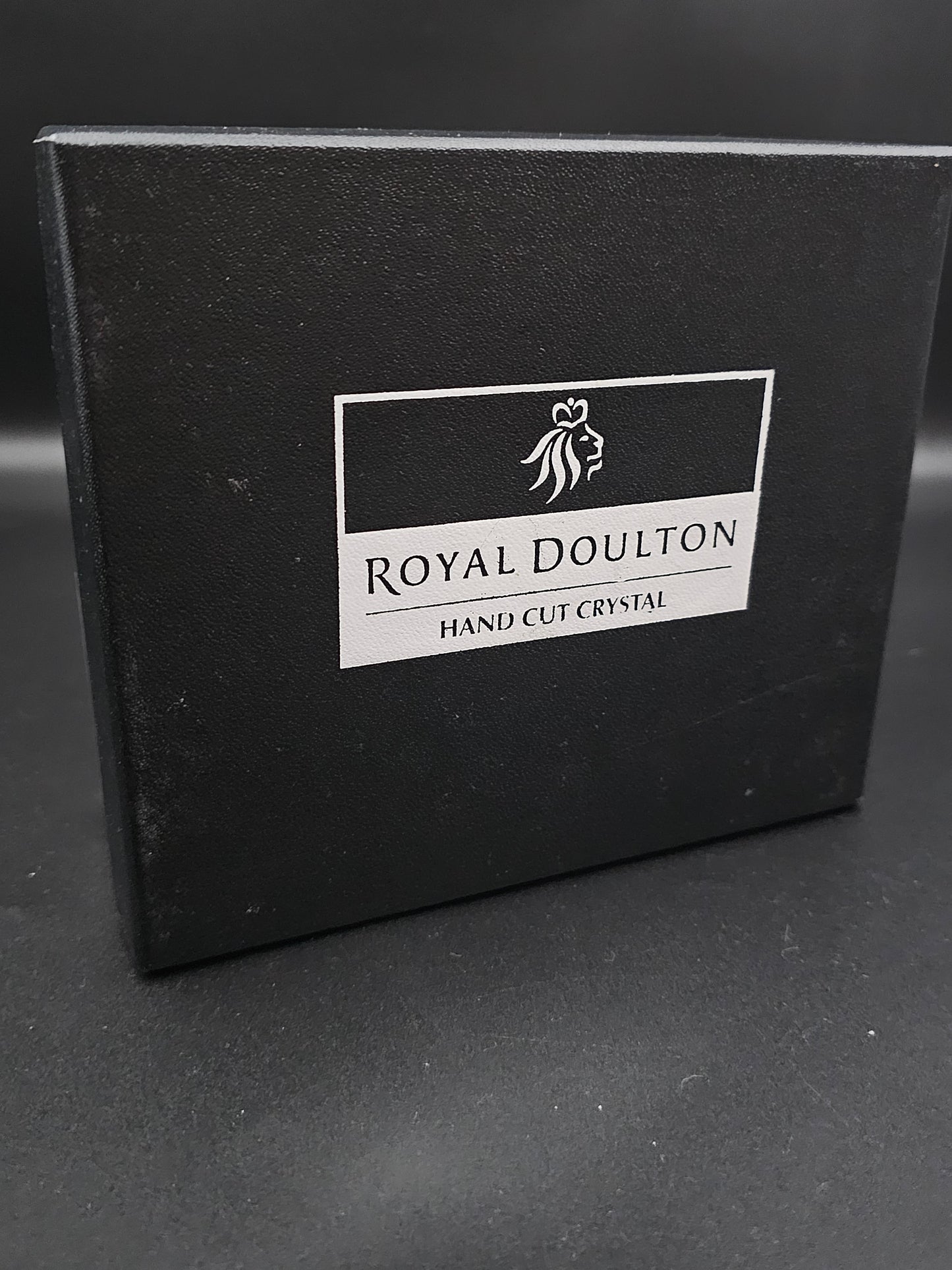 Royal Doulton Dorchester Napkin ring set boxed.5cm set of 6
