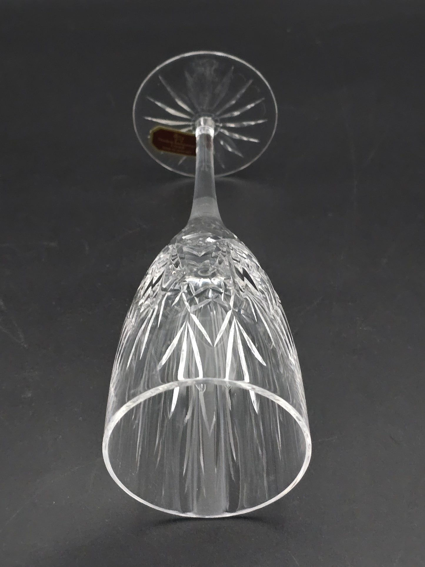 Set of 6 Royal Doulton International Crystal Champagne Flutes. Boxed 150ml.  18.5cm tall.