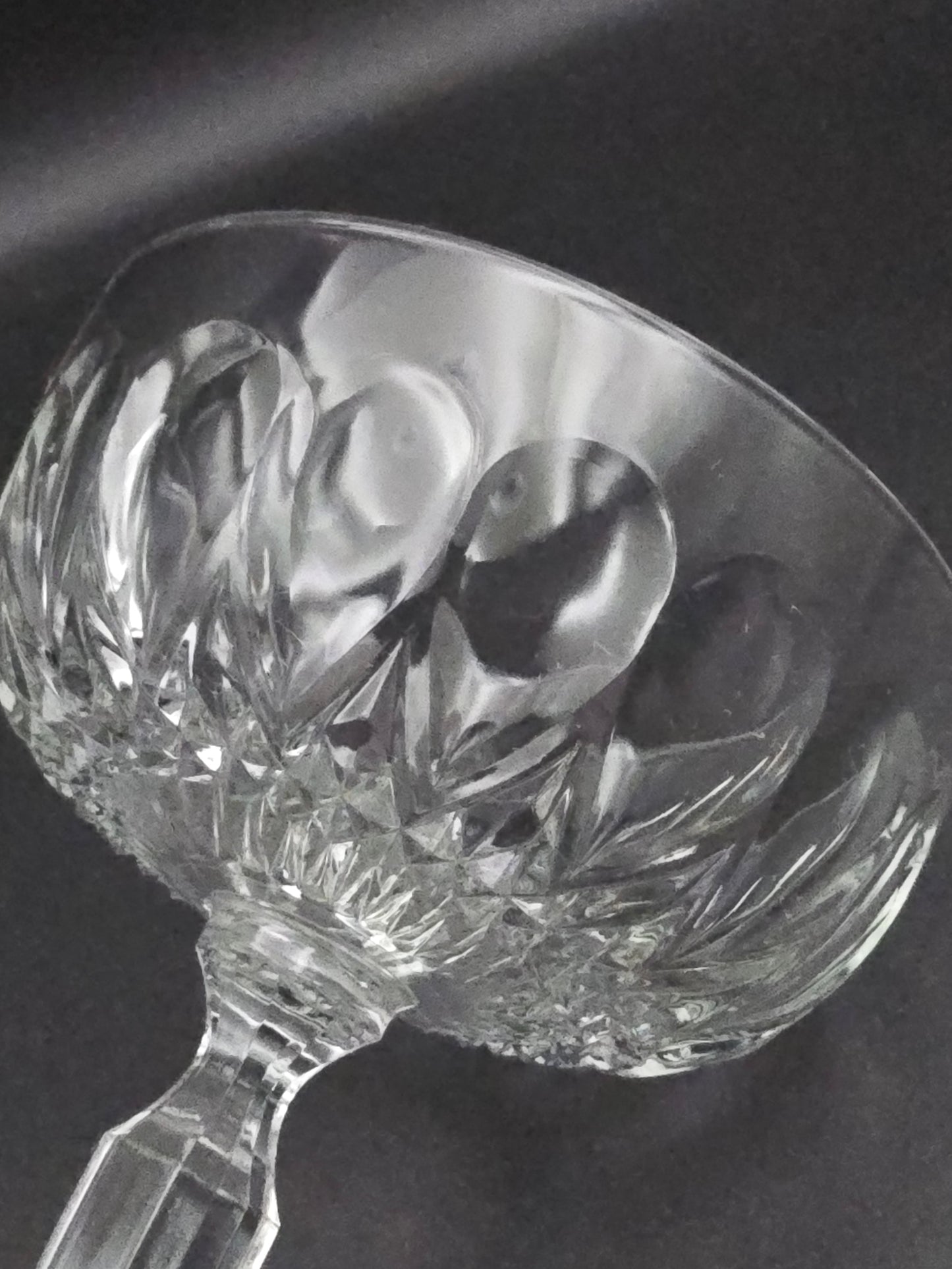 Set of 6 large Beautiful Glass Champagne coupes. 275ml