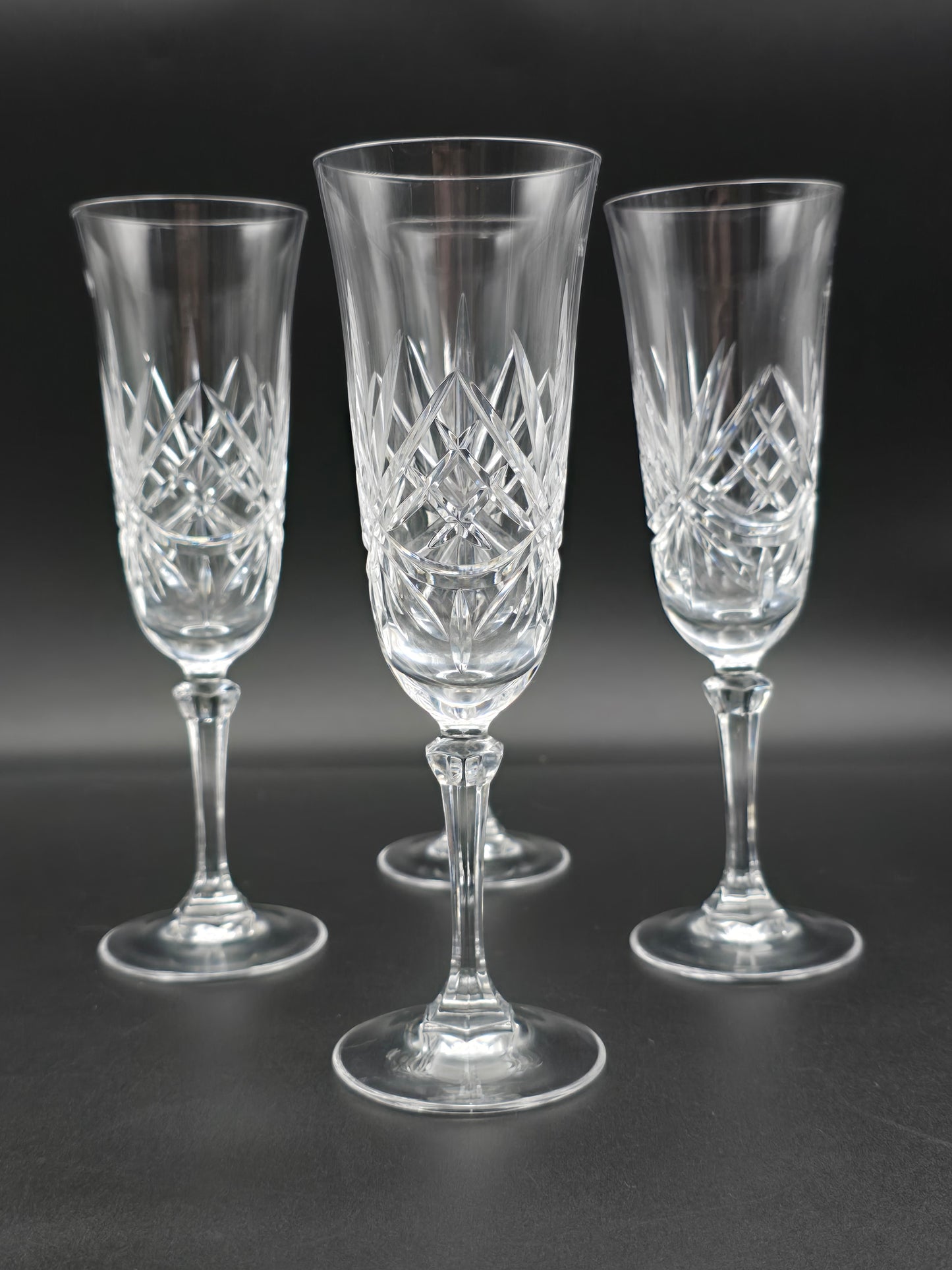 Set of 4 Royal Doulton RDC41 Champagne Flutes – 150ml, Elegant English Crystal, 20cm Tall
