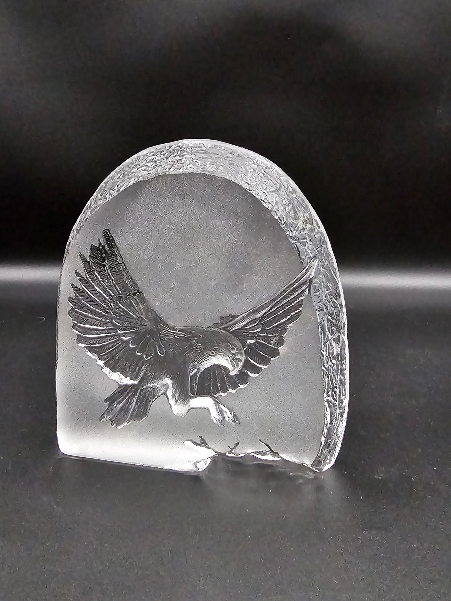 Edinburgh Crystal Eagle Paperweight ornament