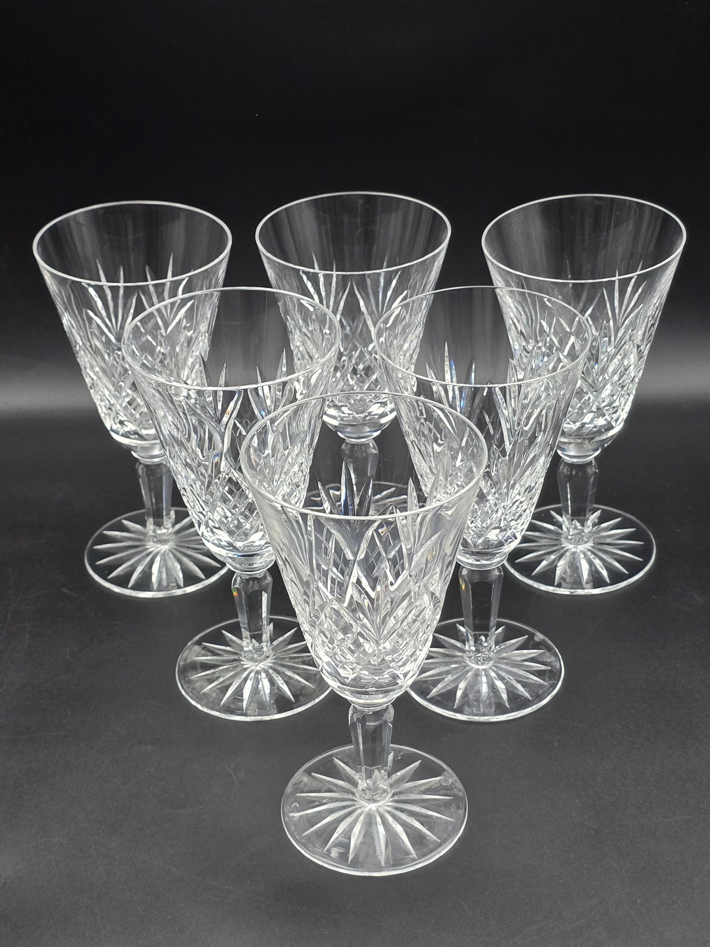 Beautiful vintage set of 6 British Crystal large Wine glasses. 275ml. 17cm tall.