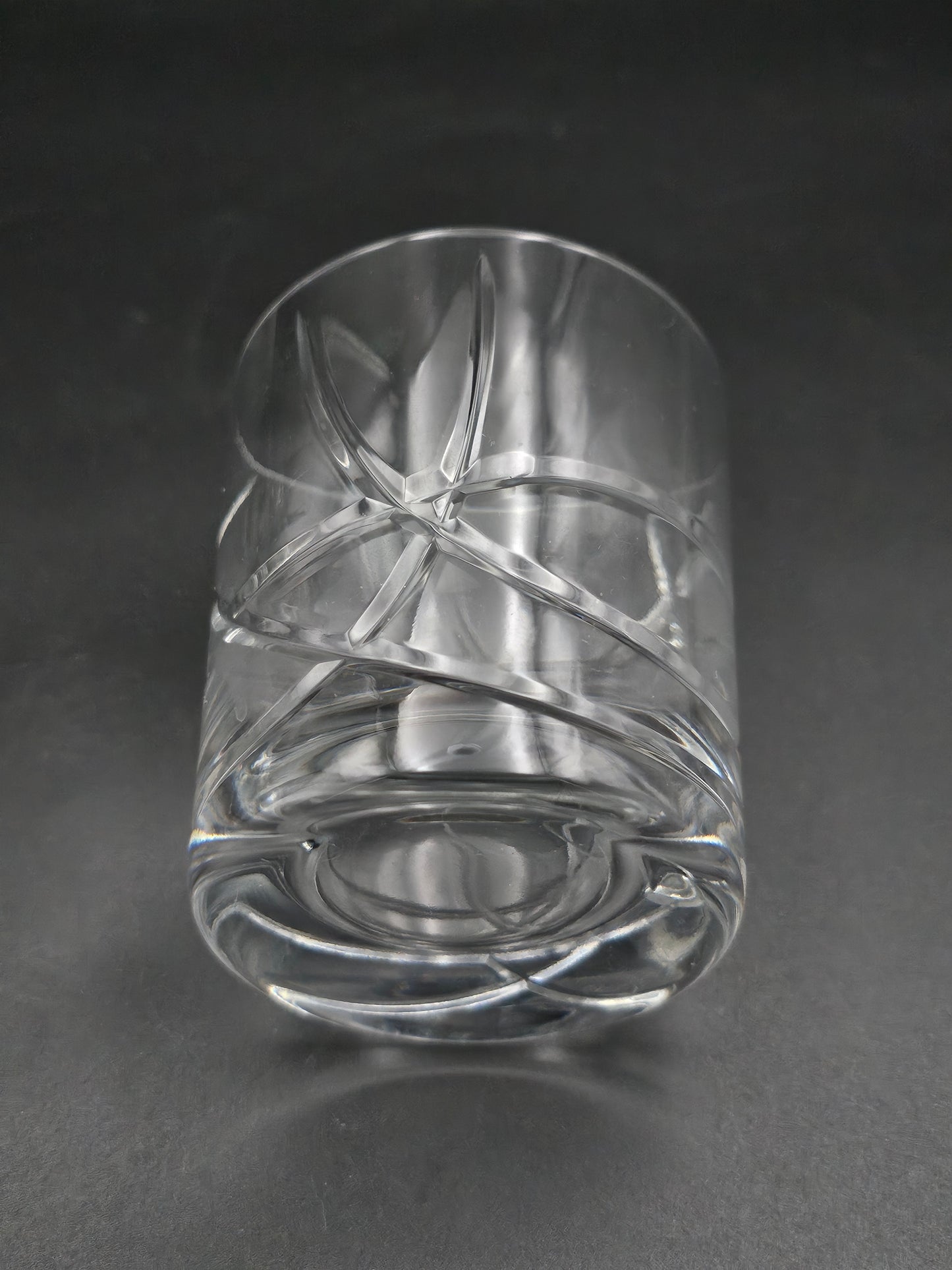 Set of 6 Heavy bottomed Crystal tumblers. 10oz